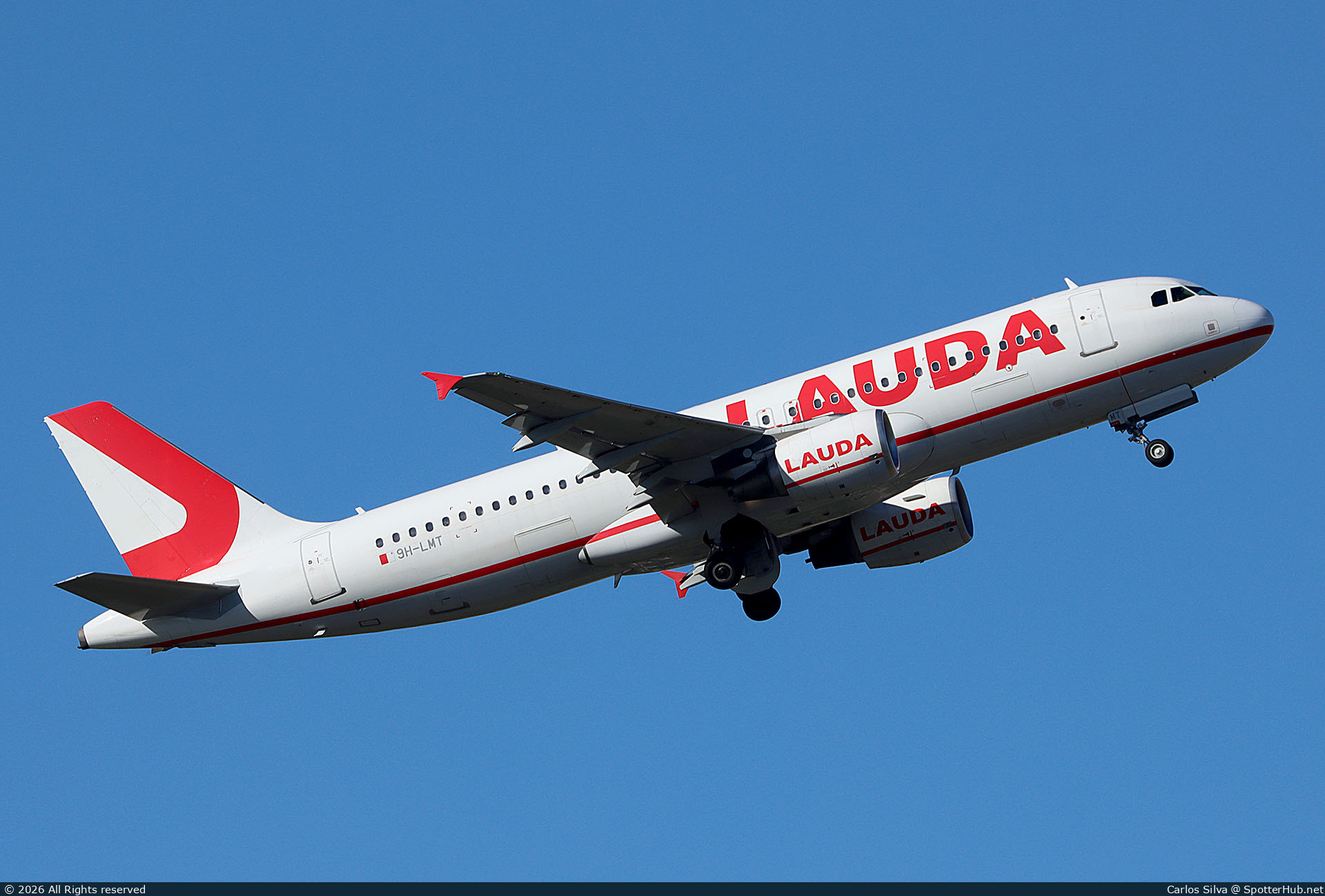 Photo of 9H-LMT - Airbus A320-214 operated by Lauda Europe