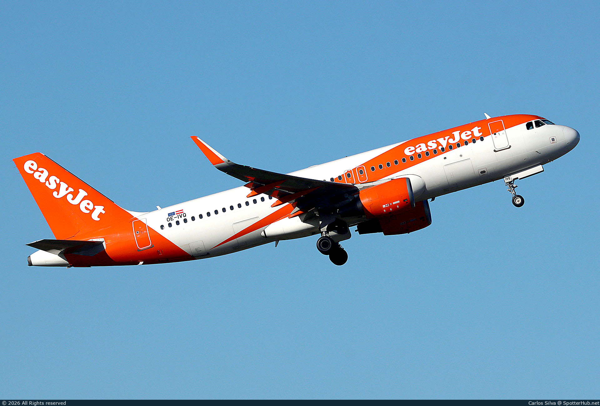 Photo of OE-IVQ - Airbus A320-214 operated by easyJet Europe