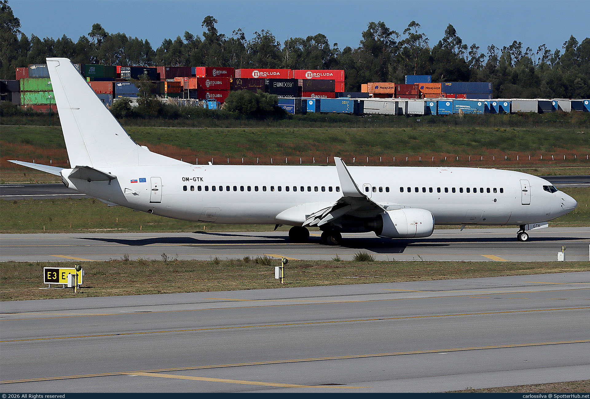 Photo of OM-GTK - Boeing 737-86N operated by Go2Sky