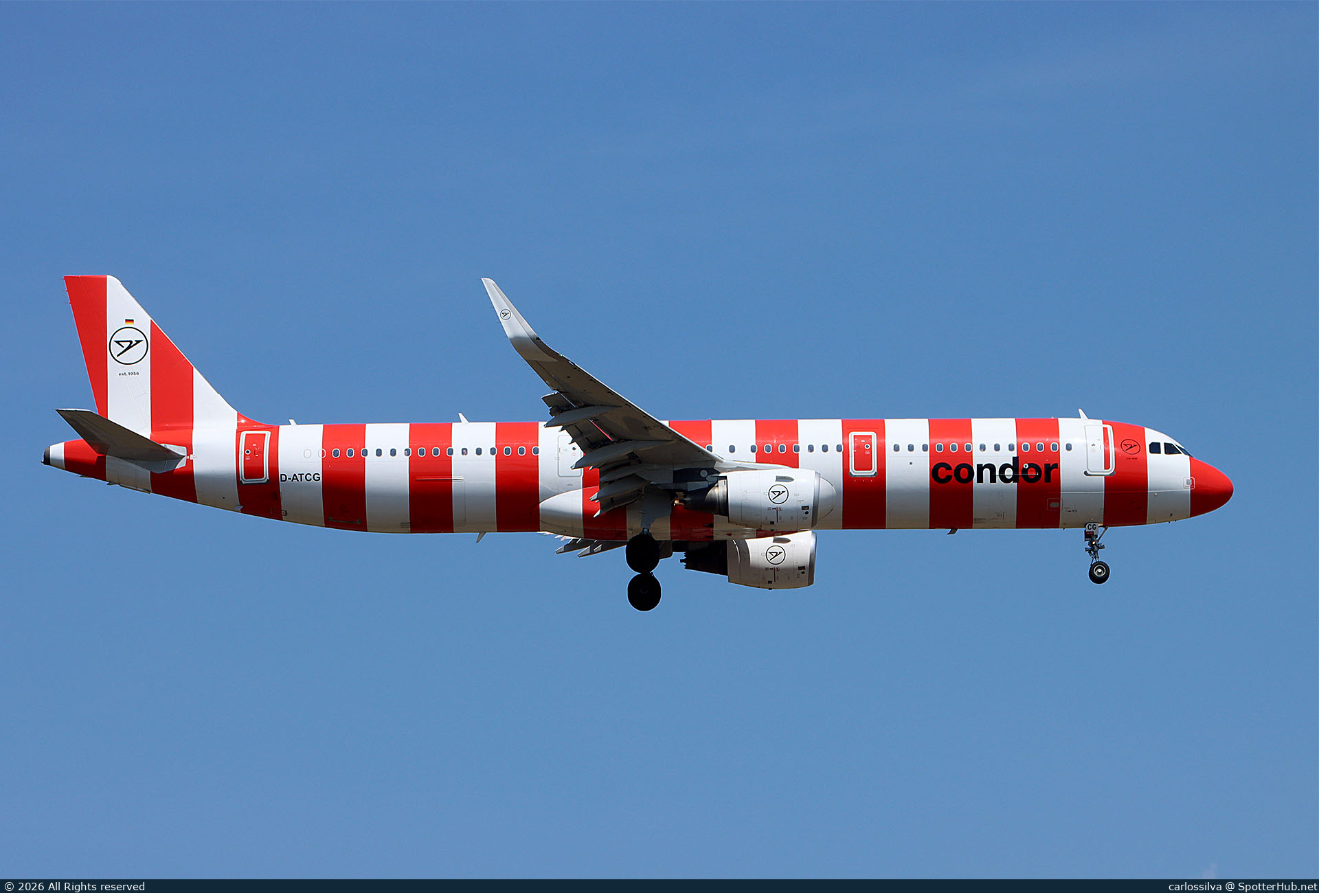 Photo of D-ATCG - Airbus A321-211 operated by Condor