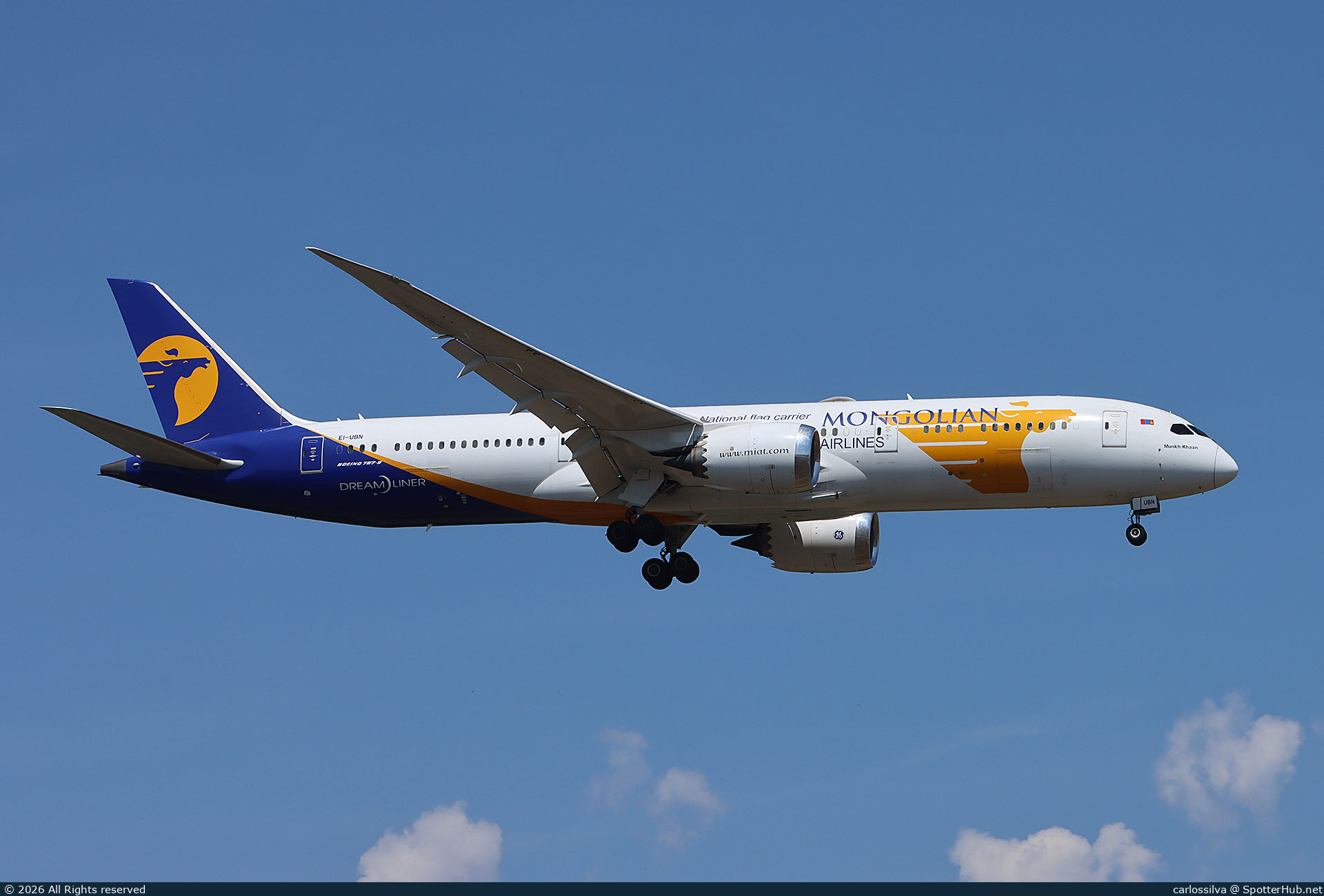 Photo of EI-UBN - Boeing 787-9 Dreamliner operated by MIAT Mongolian Airlines