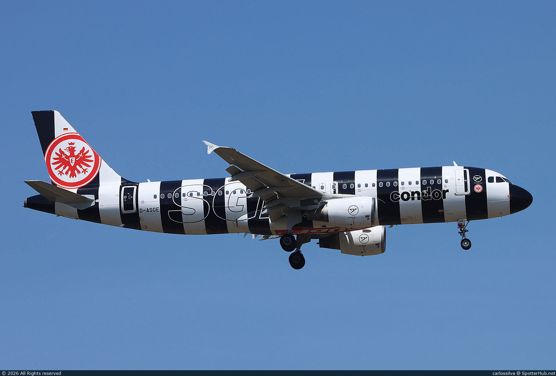 Photo of D-ASGE - Airbus A320-214 operated by Condor