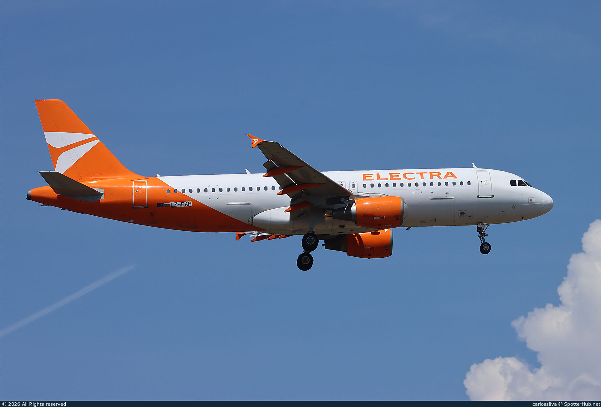 Photo of LZ-EAH - Airbus A320-214 operated by Electra Airways