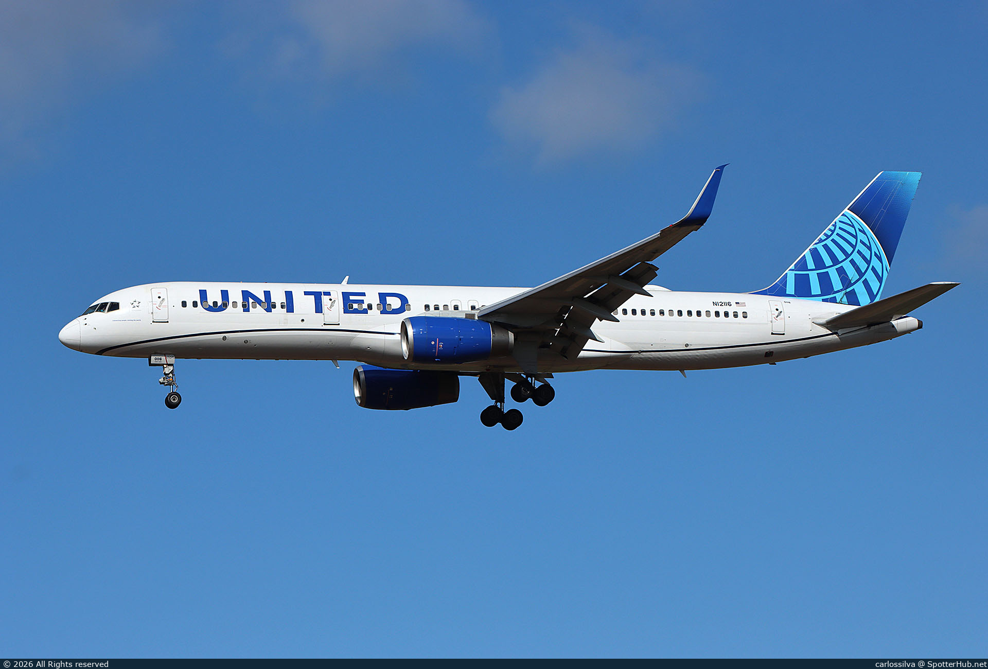 Photo of N12116 - Boeing 757-224 operated by United Airlines
