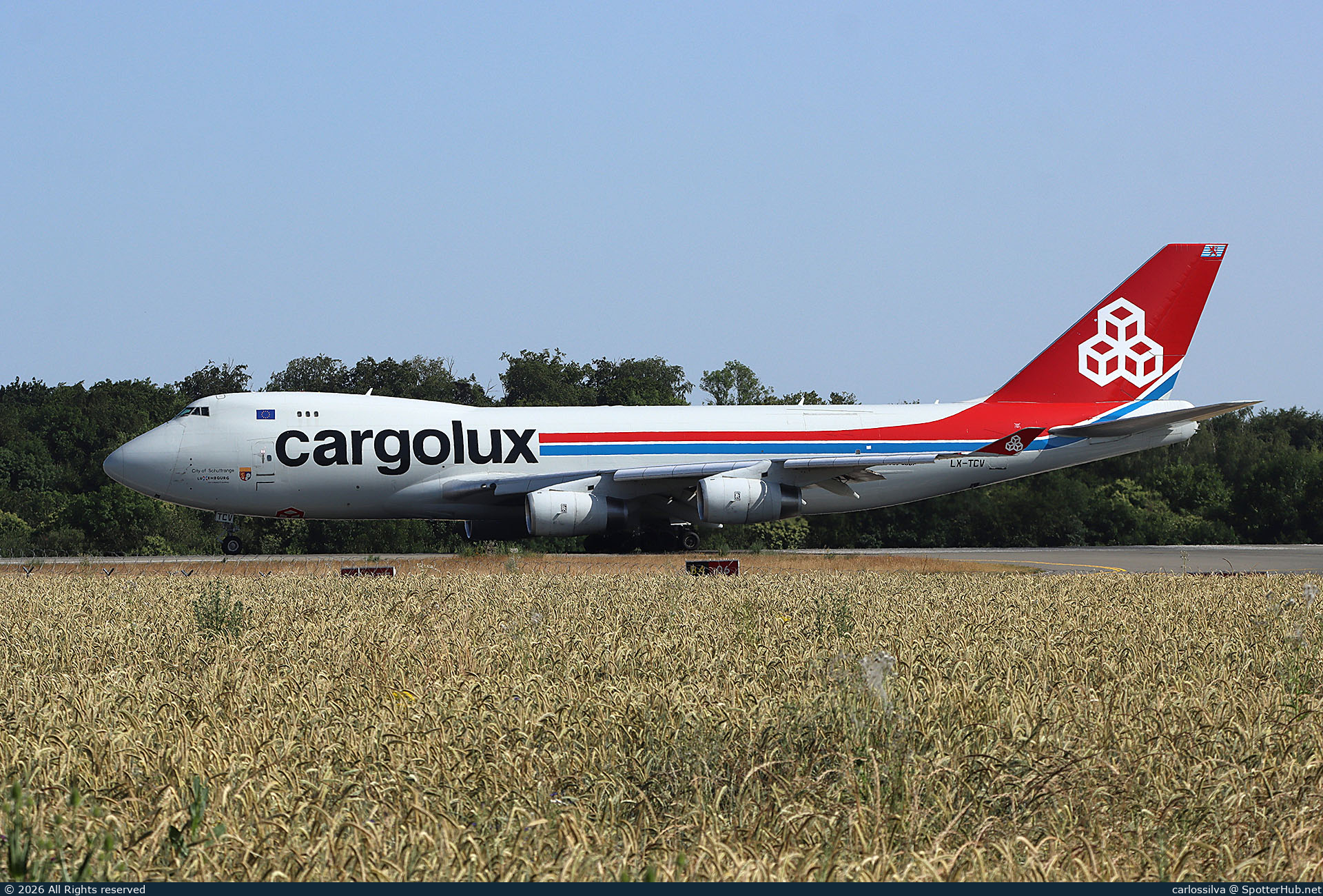 Photo of LX-TCV - Boeing 747-4R7F operated by Cargolux