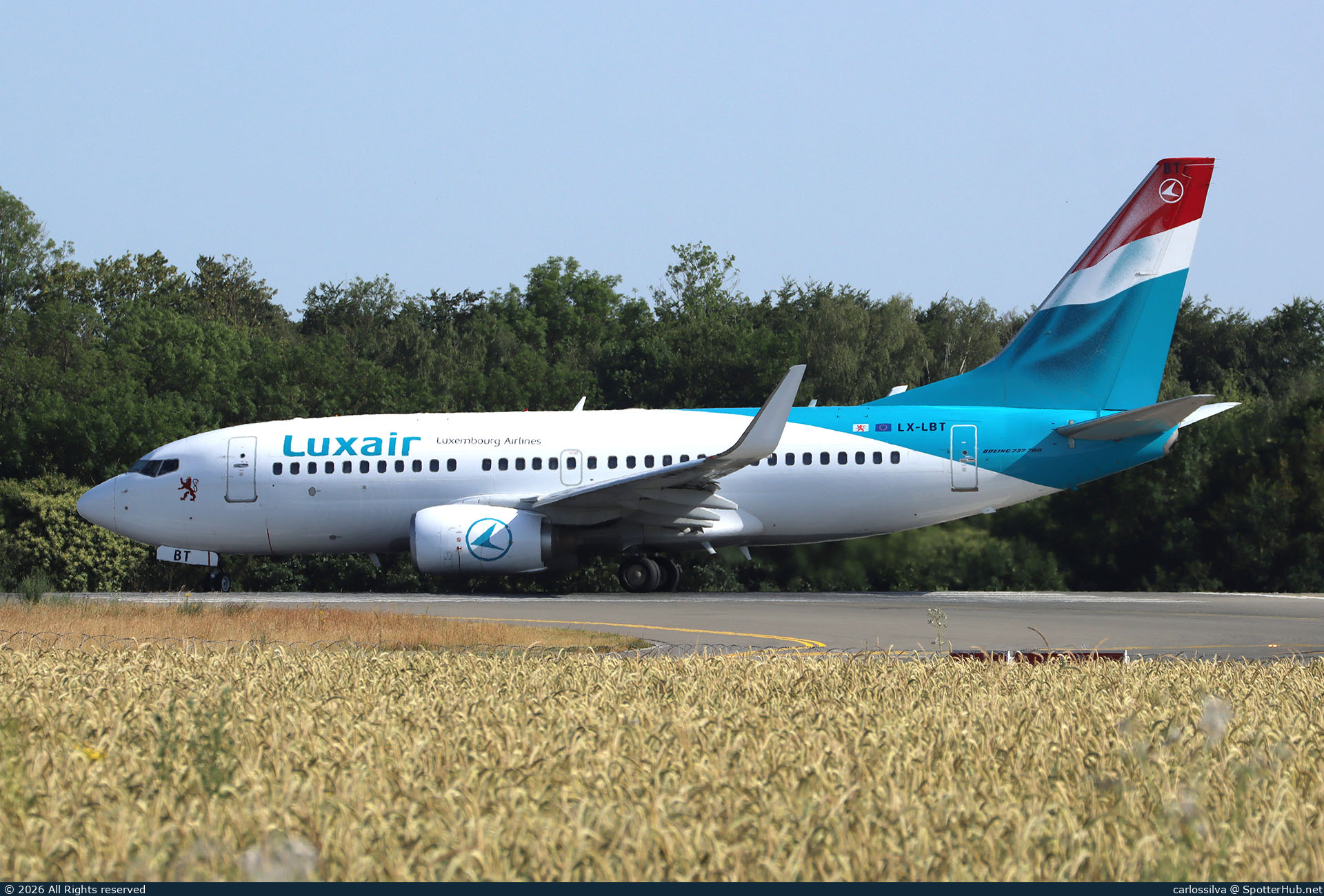 Photo of LX-LBT - Boeing 737-7K2 operated by Luxair