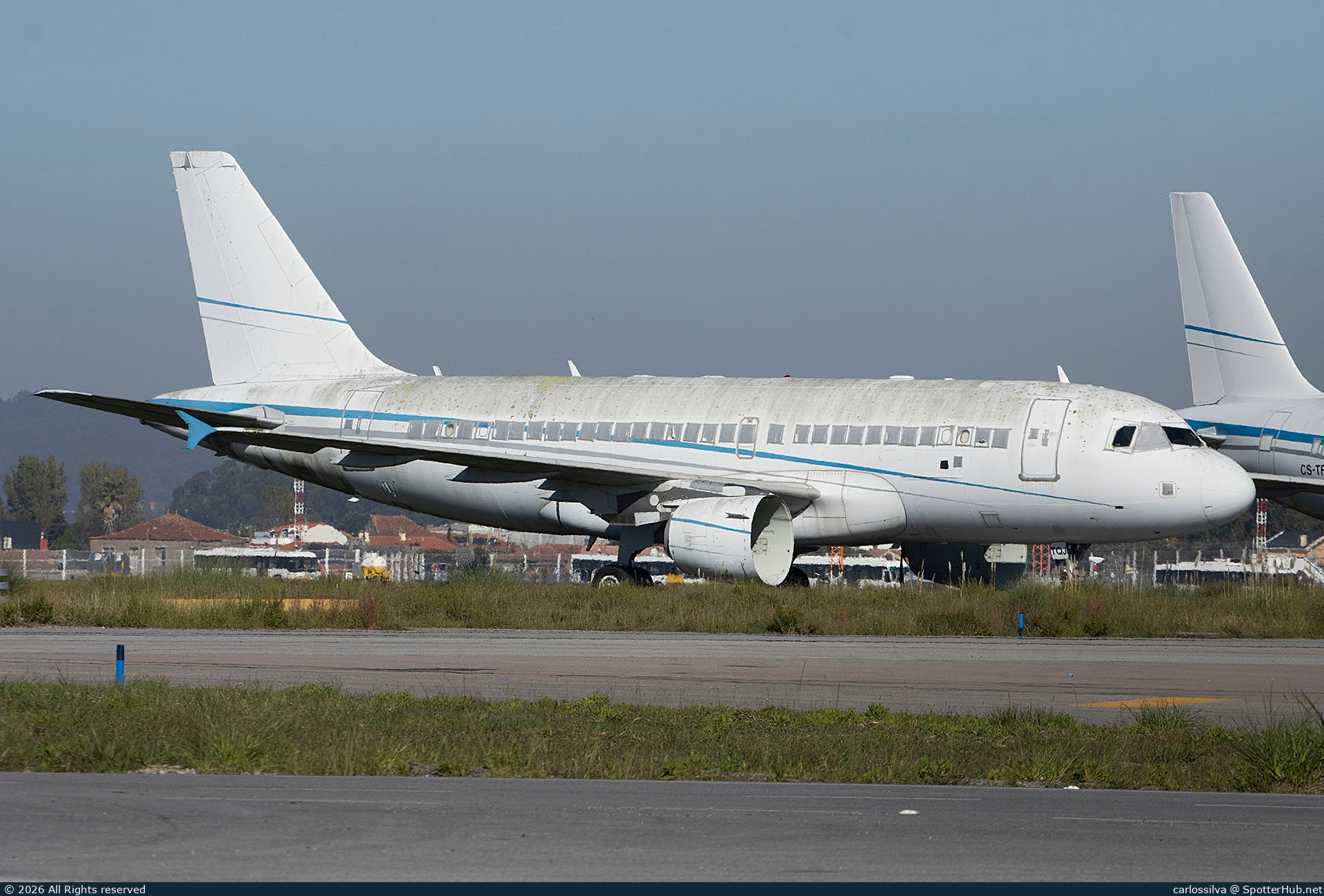 Photo of CS-TQJ - Airbus A319-115(CJ) operated by White Airways