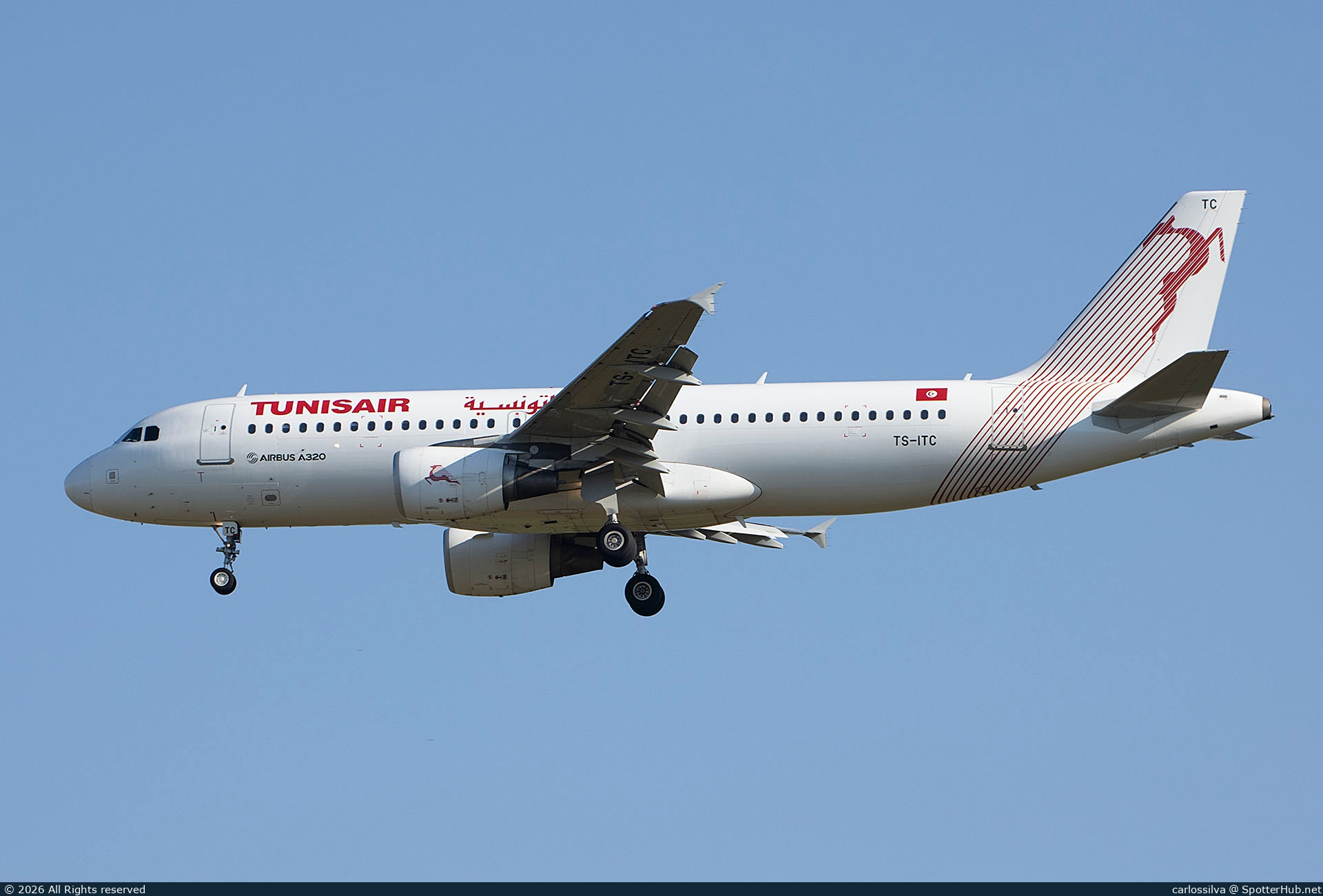 Photo of TS-ITC - Airbus A320-214 operated by Tunisair