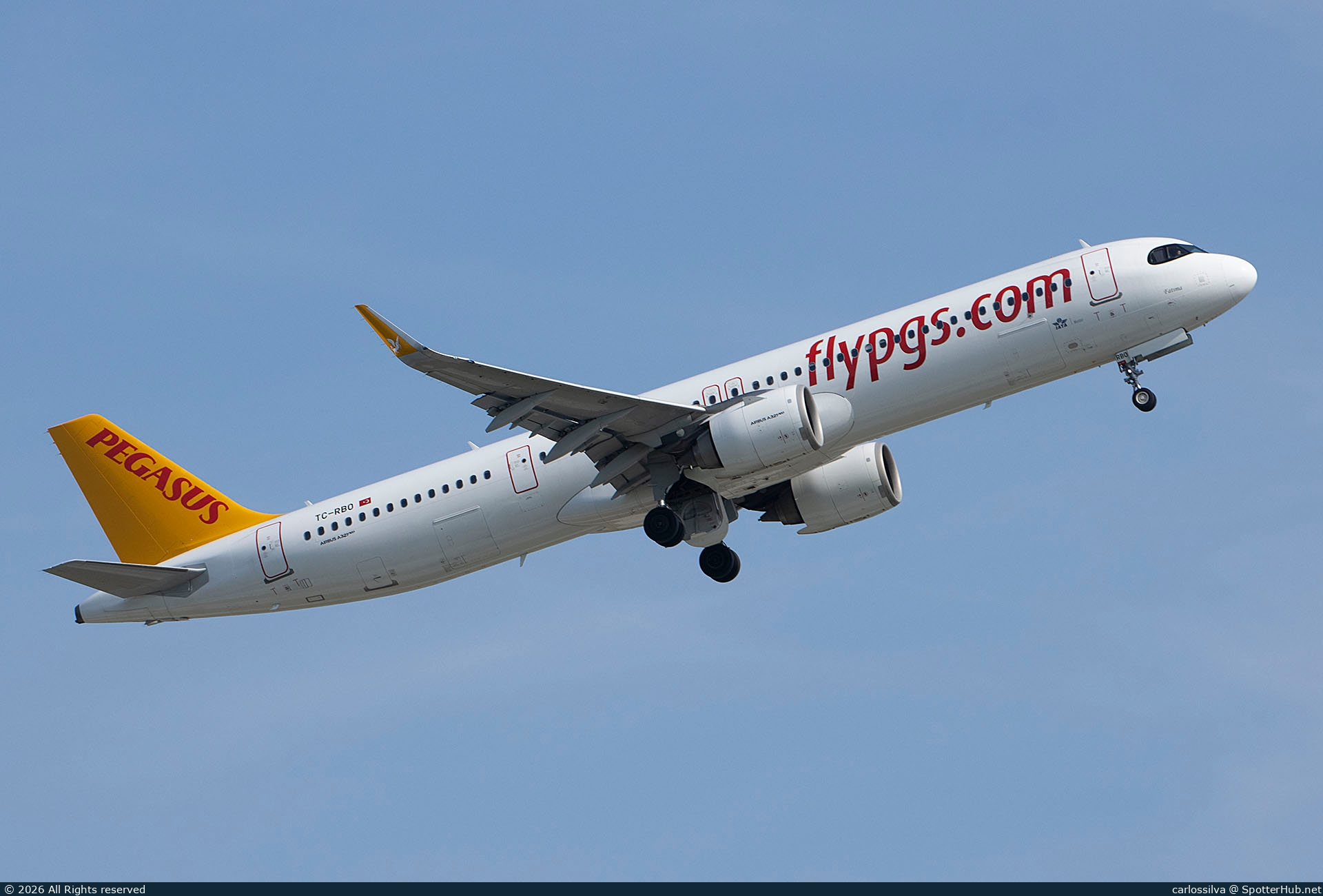 Photo of TC-RBO - Airbus A321-251NX operated by Pegasus Airlines