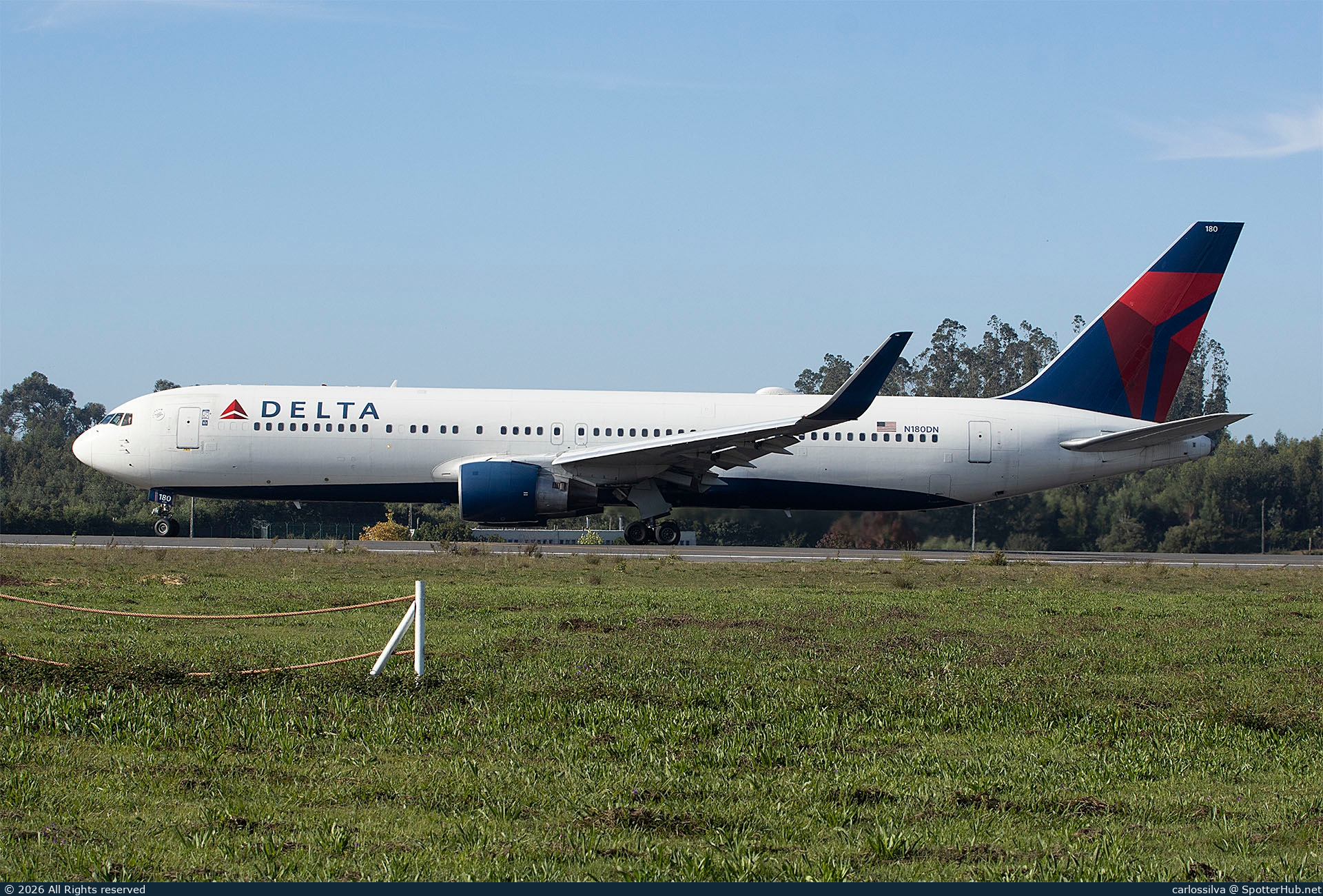 Photo of N180DN - Boeing 767-332(ER) operated by Delta Air Lines