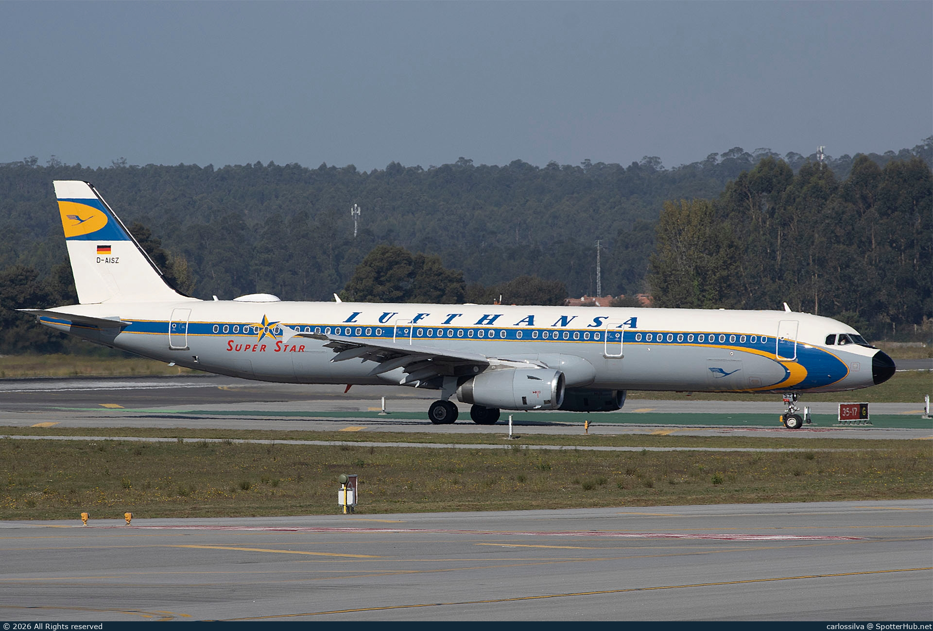 Photo of D-AISZ - Airbus A321-231 operated by Lufthansa