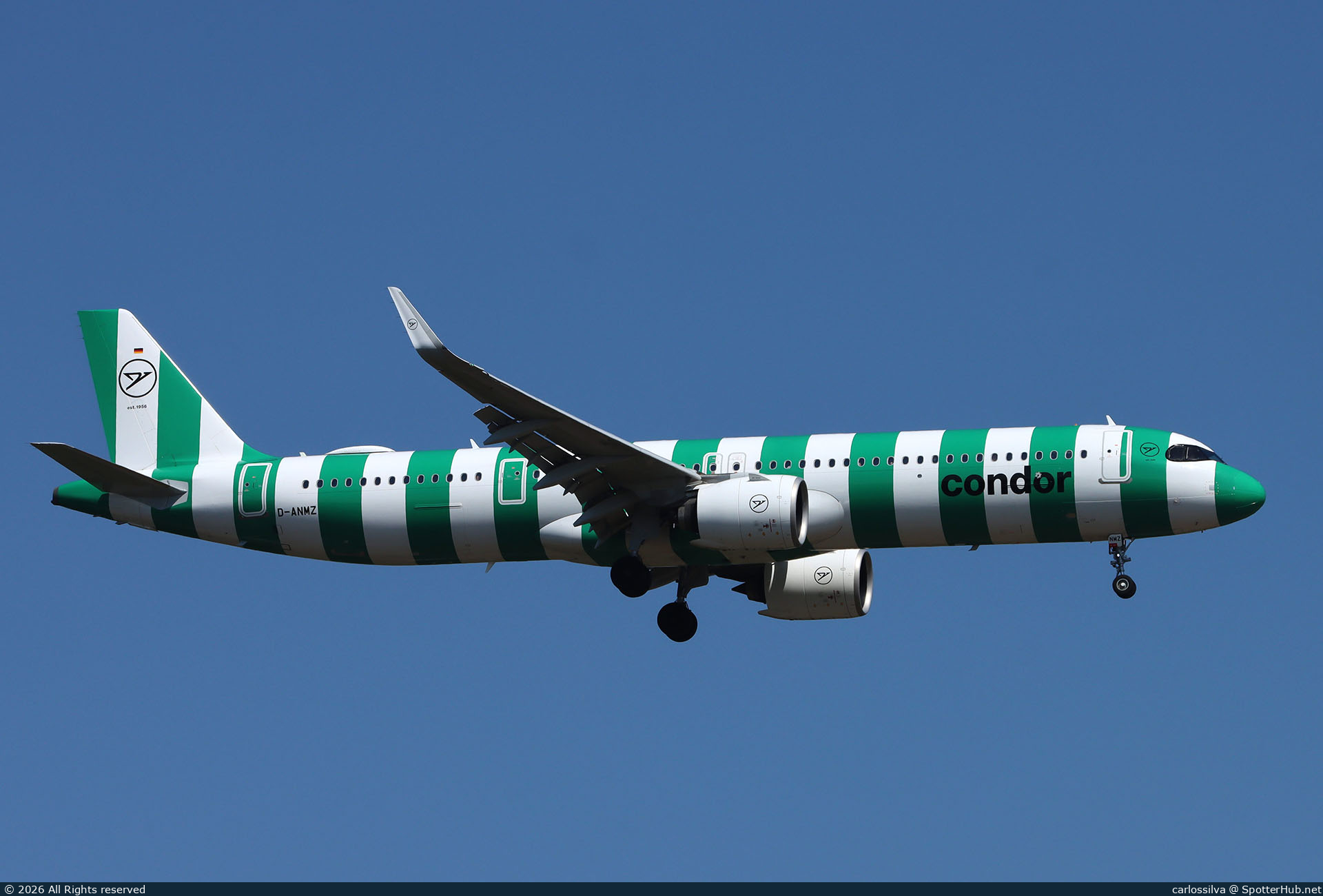 Photo of D-ANMZ - Airbus A321-271NX operated by Condor