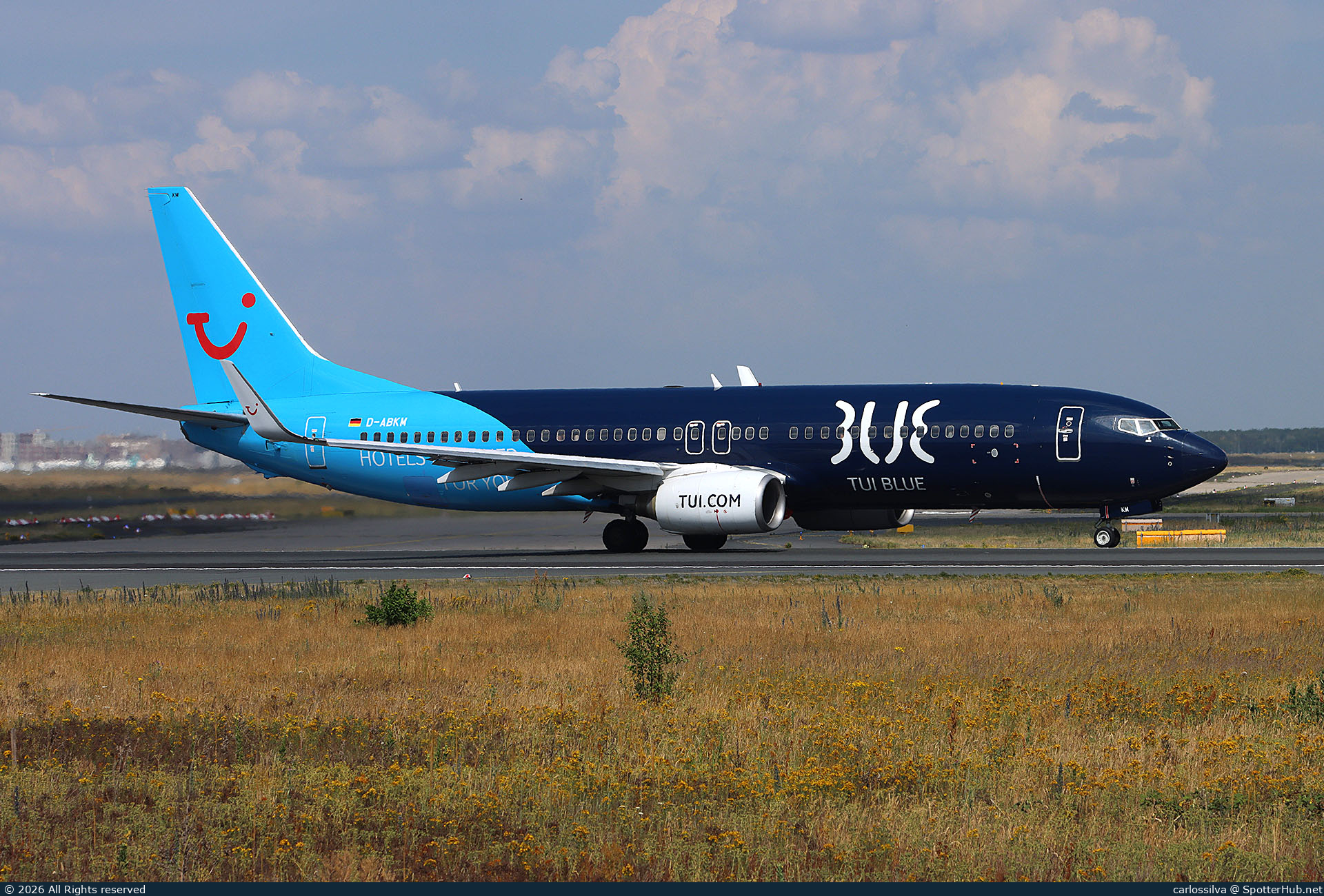 Photo of D-ABKM - Boeing 737-86J operated by TUIfly