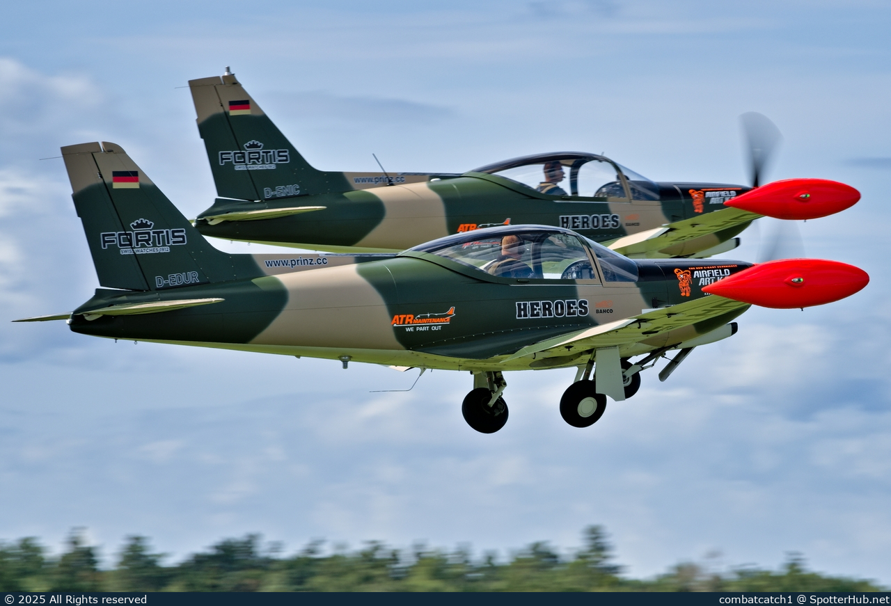 Photo of D-EDUR - SIAI-Marchetti SF.260 operated by Formation Team Niebergall
