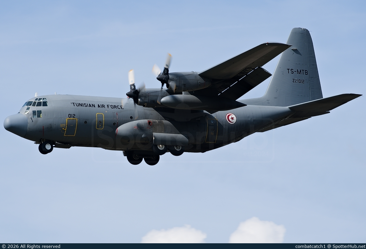 Photo of Z21012 - Lockheed C-130H Hercules operated by Tunisian Air Force
