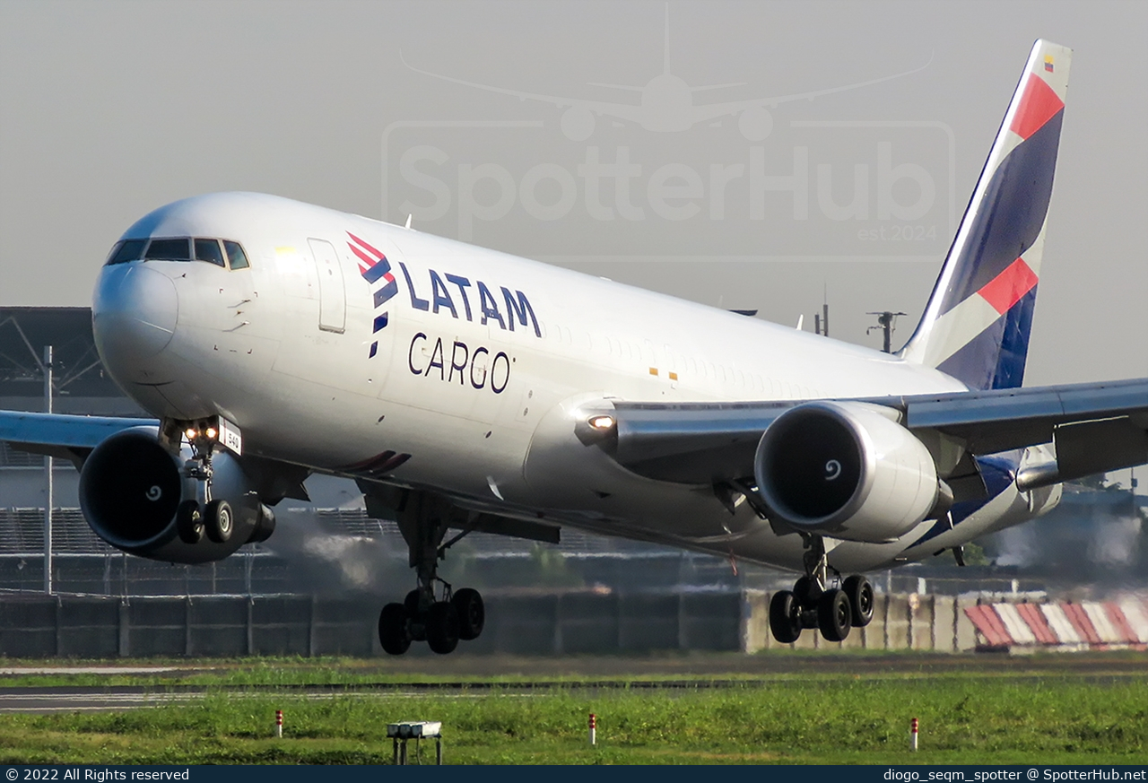 Photo of N540LA - Boeing 767-316(ER)(BCF) at José Joaquín de Olmedo International