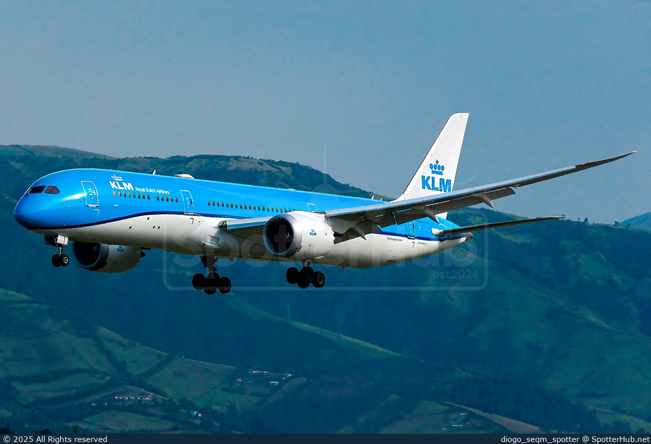 Photo of PH-BHE - Boeing 787-9 Dreamliner operated by KLM Royal Dutch Airlines