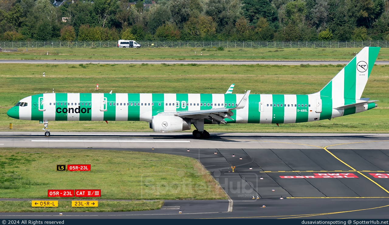 Photo of D-ABOL - Boeing 757-330 operated by Condor