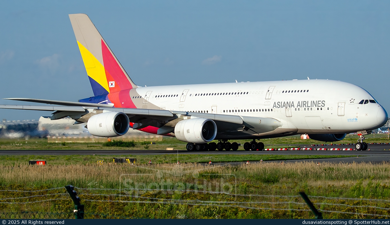 Photo of HL7634 - Airbus A380-841 operated by Asiana Airlines