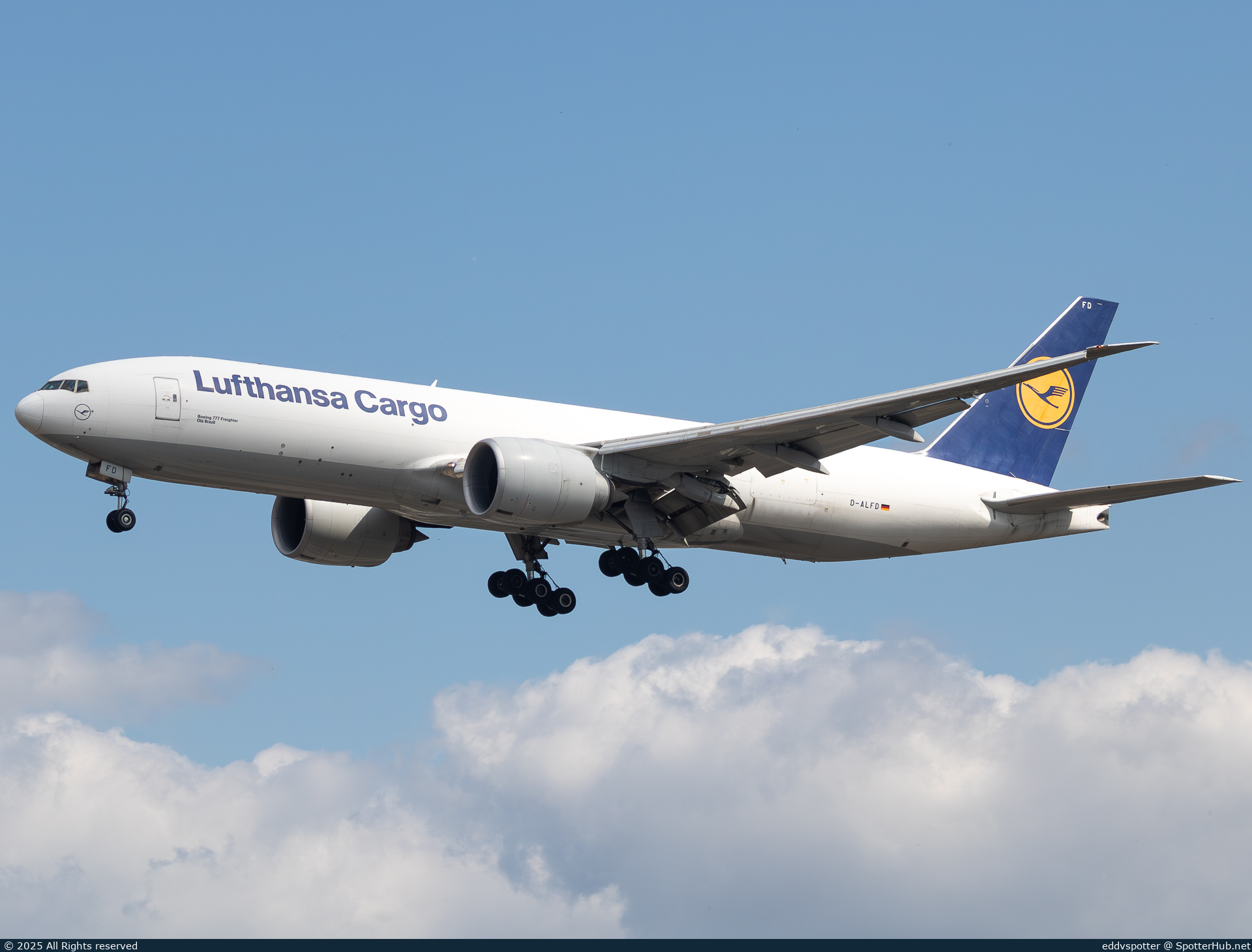 Photo of D-ALFD - Boeing 777-FBT operated by Lufthansa Cargo