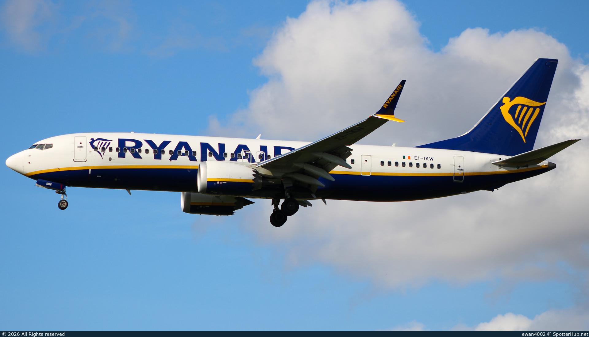 Photo of EI-IKW - Boeing 737 MAX 8-200 operated by Ryanair