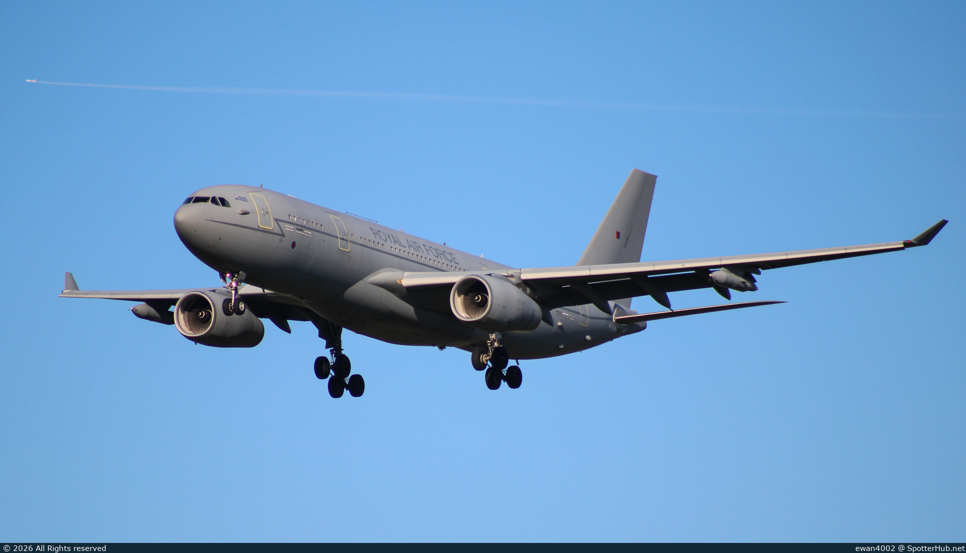 Photo of ZZ330 - Airbus A330-243(MRTT) Voyager KC.2 operated by Royal Air Force
