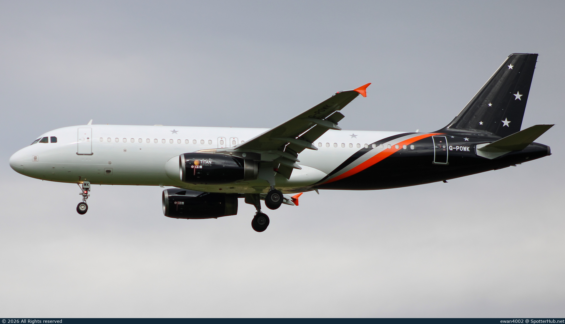 Photo of G-POWK - Airbus A320-233 operated by Titan Airways
