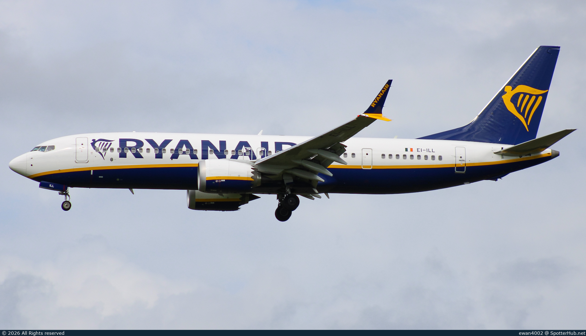 Photo of EI-ILL - Boeing 737 MAX 8-200 operated by Ryanair