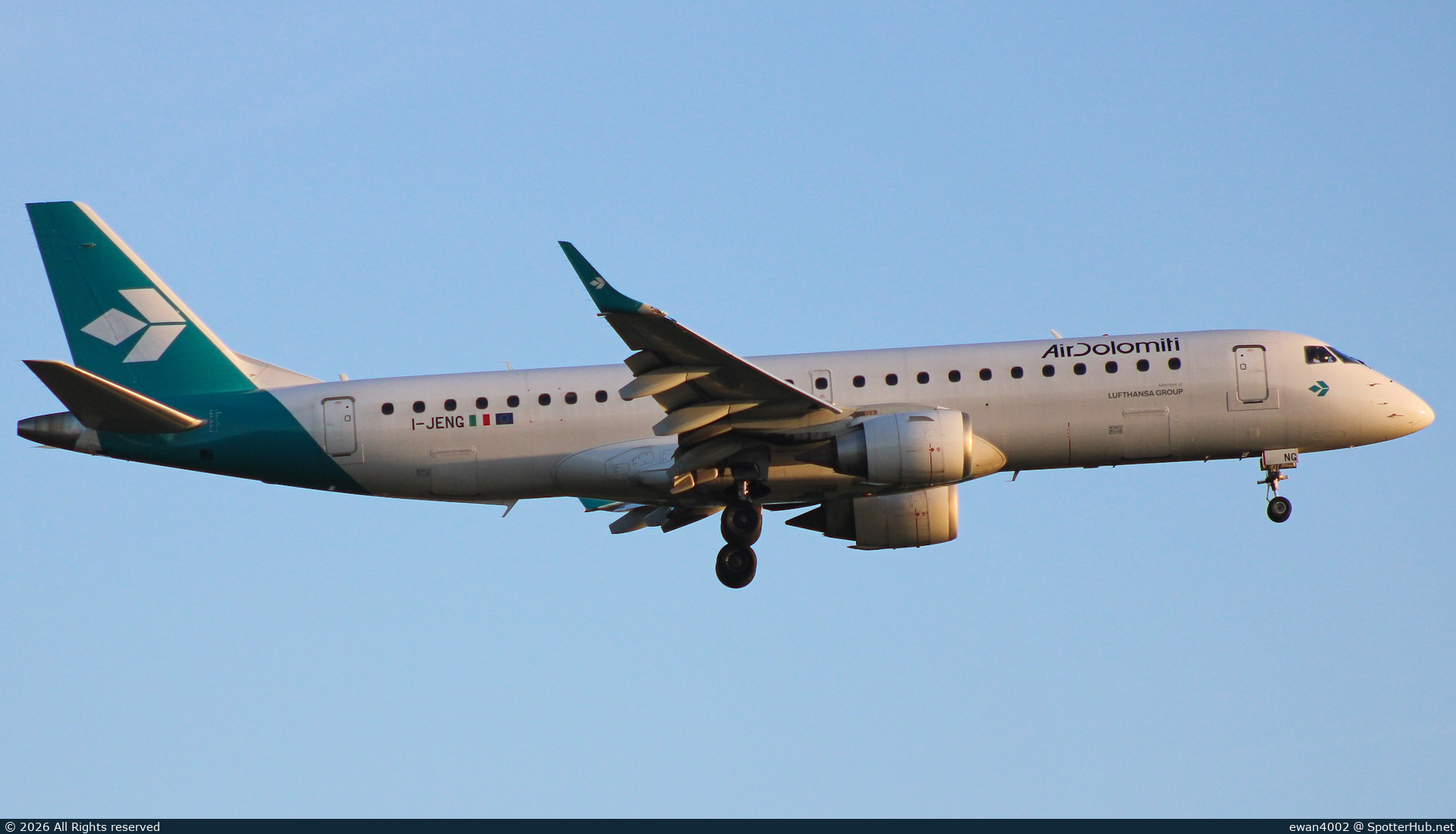 Photo of I-JENG - Embraer ERJ-190LR operated by Air Dolomiti