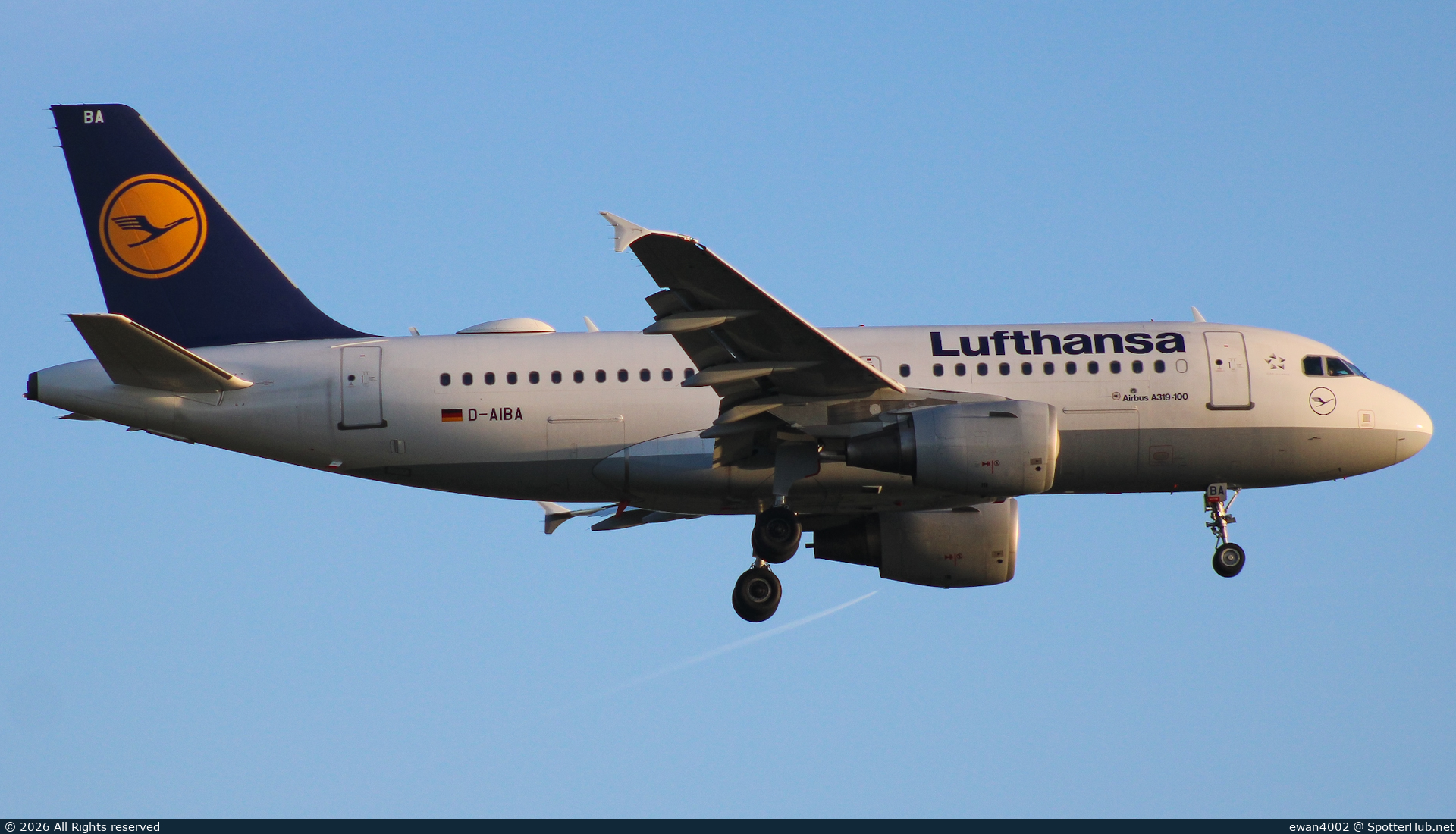 Photo of D-AIBA - Airbus A319-112 operated by Lufthansa
