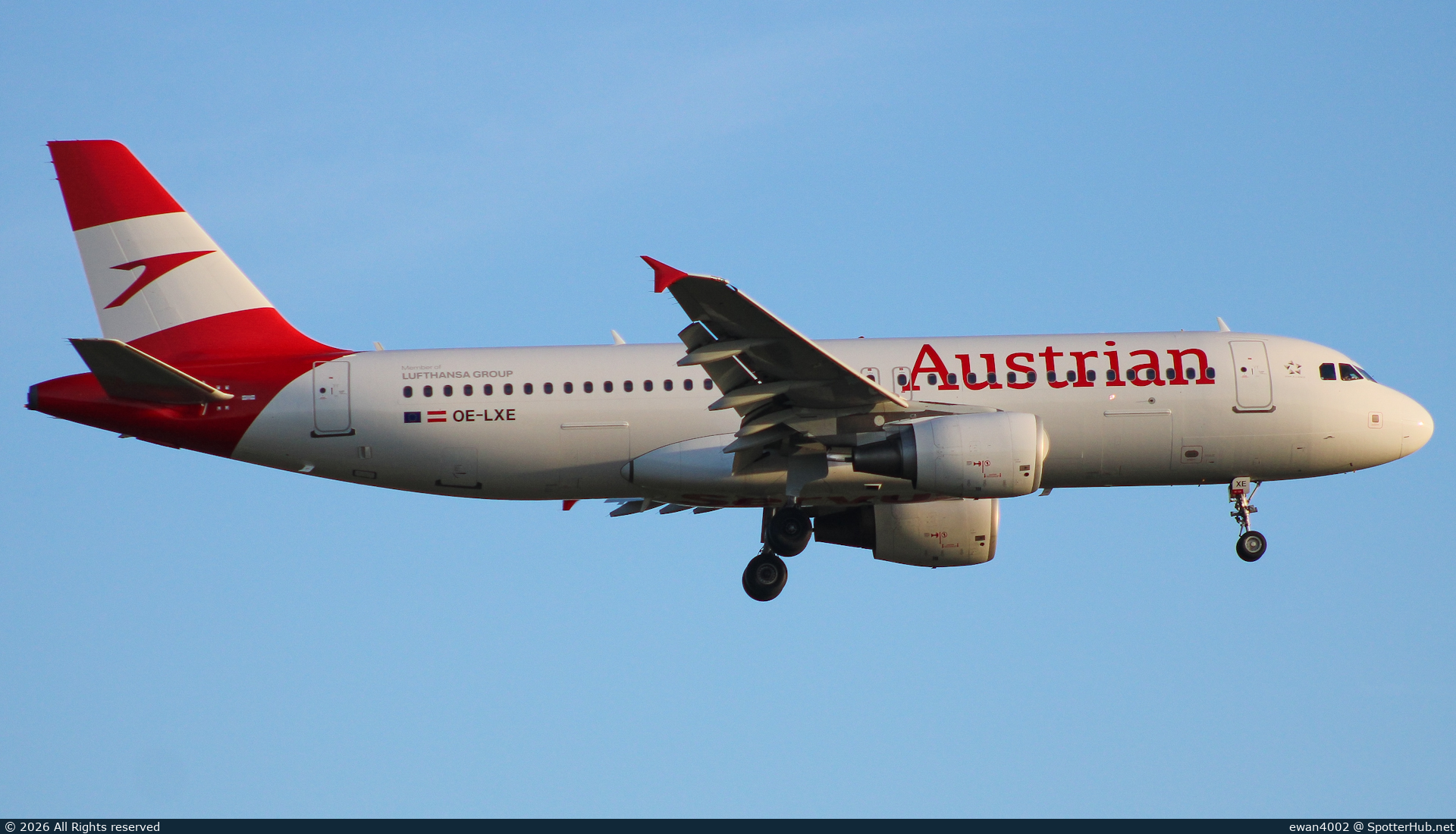 Photo of OE-LXE - Airbus A320-216 operated by Austrian Airlines