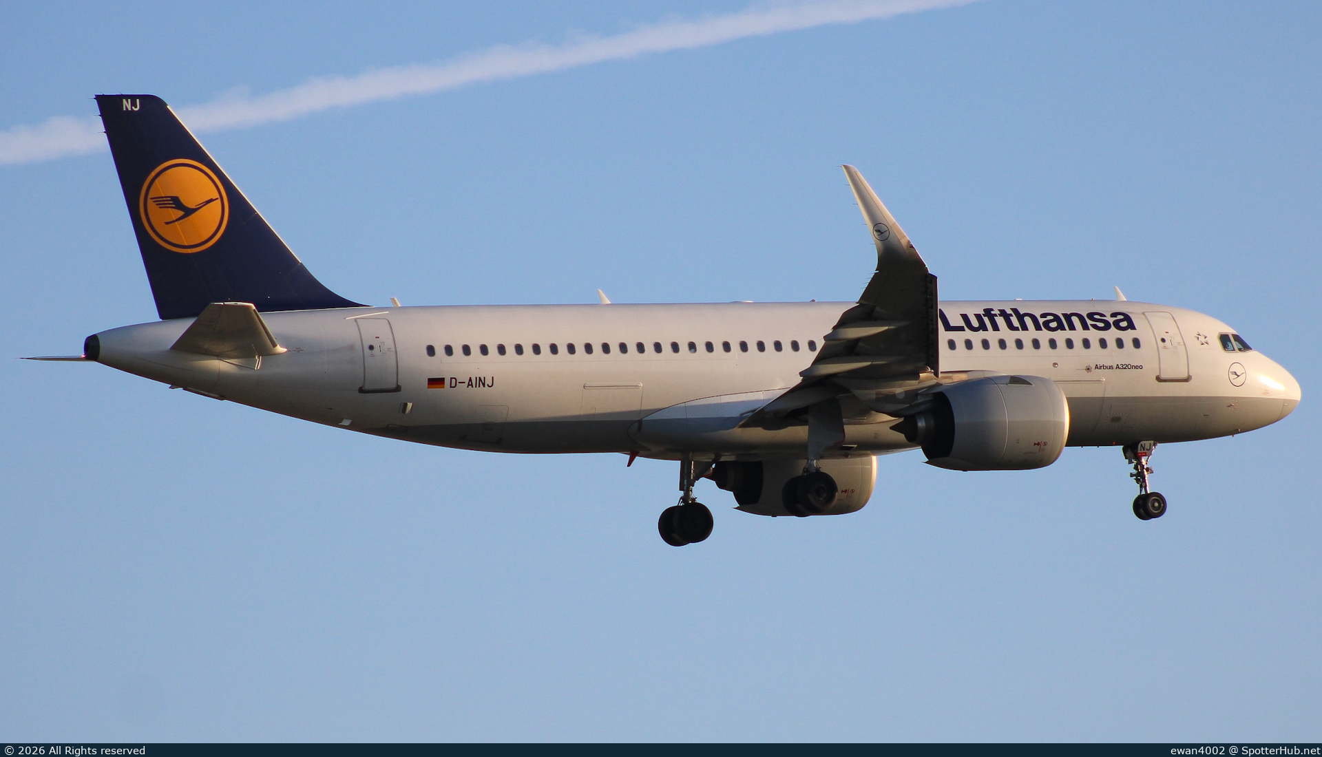 Photo of D-AINJ - Airbus A320-271N operated by Lufthansa