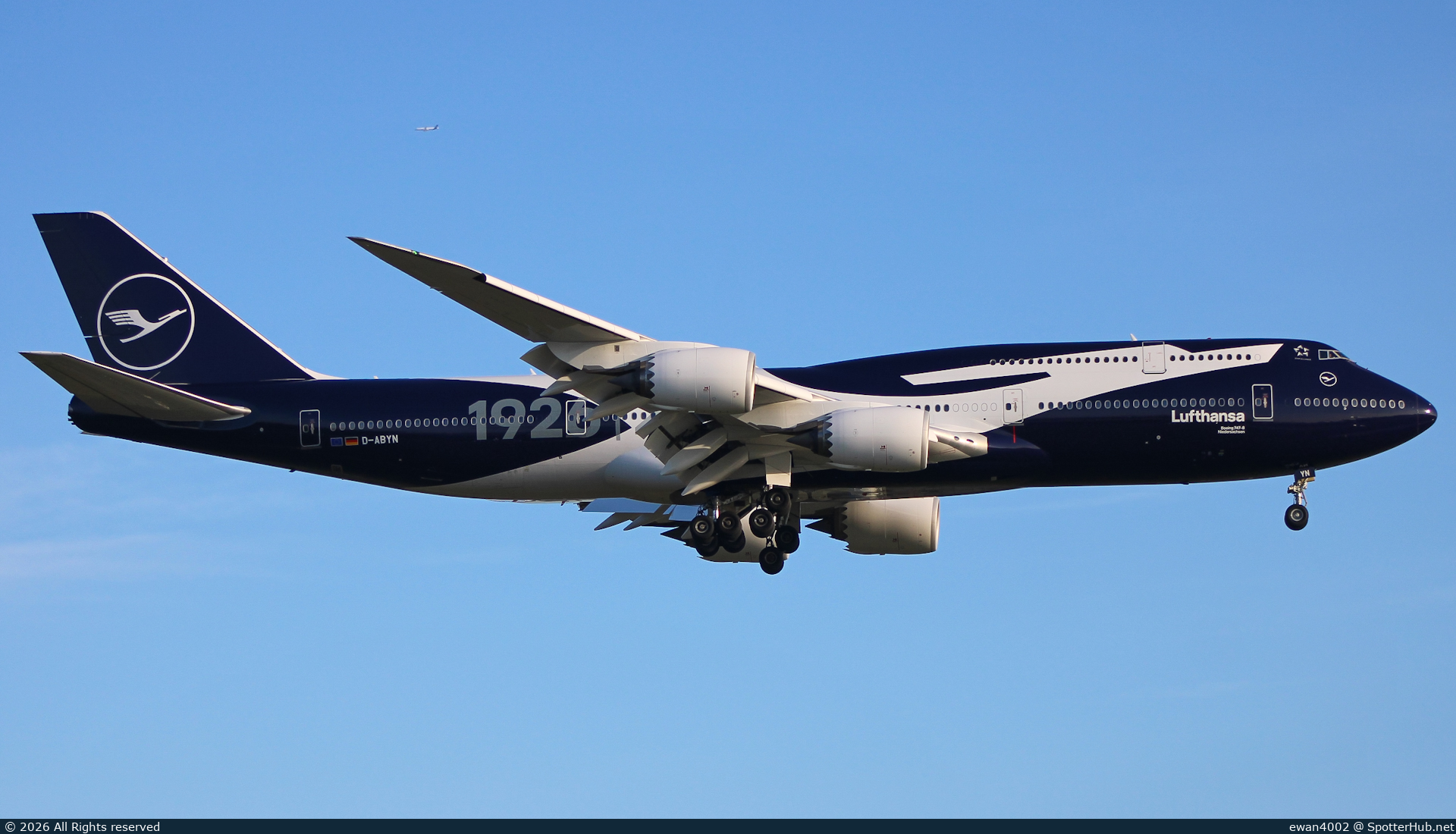 Photo of D-ABYN - Boeing 747-830 operated by Lufthansa