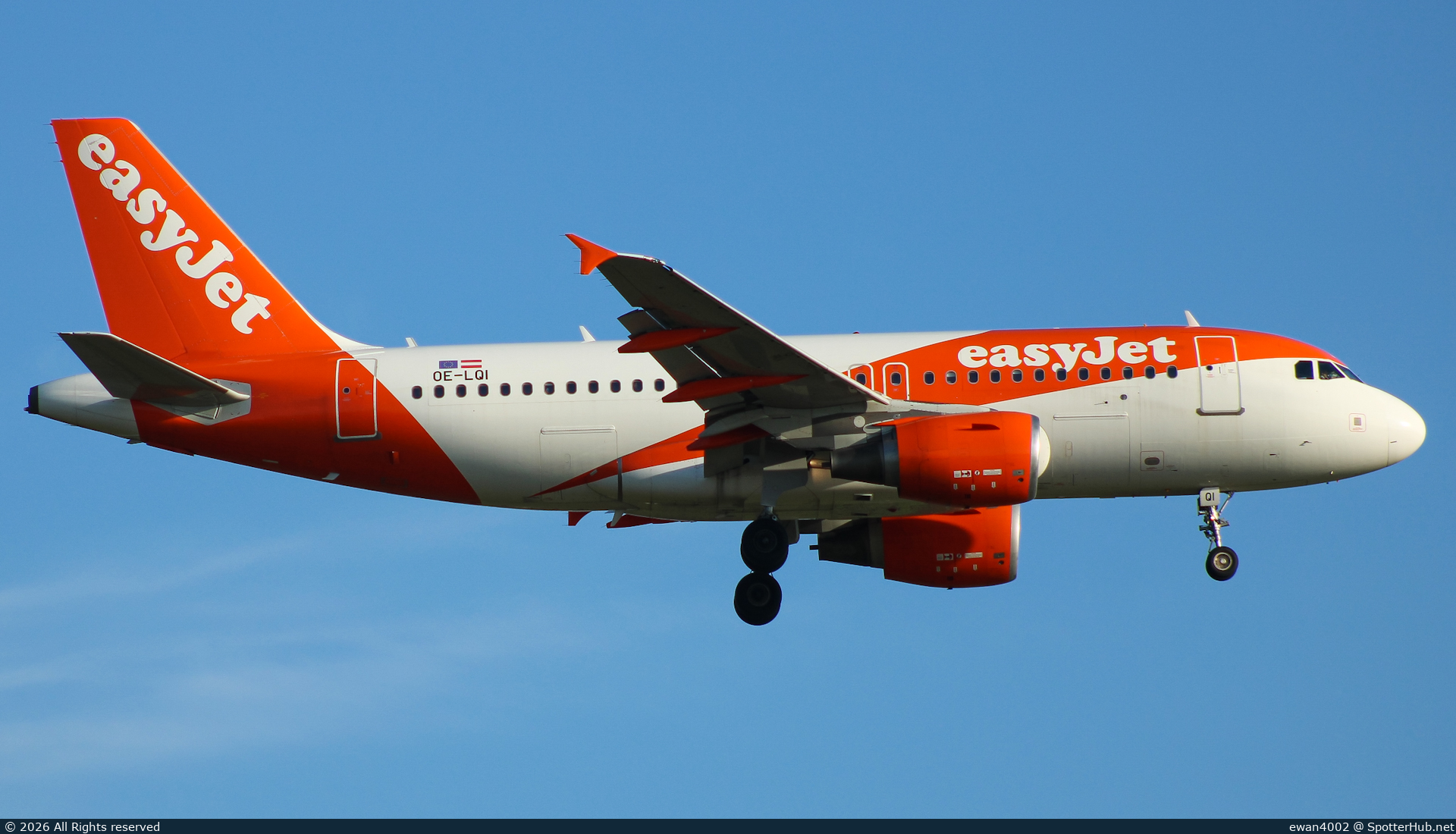 Photo of OE-LQI - Airbus A319-111 operated by easyJet Europe