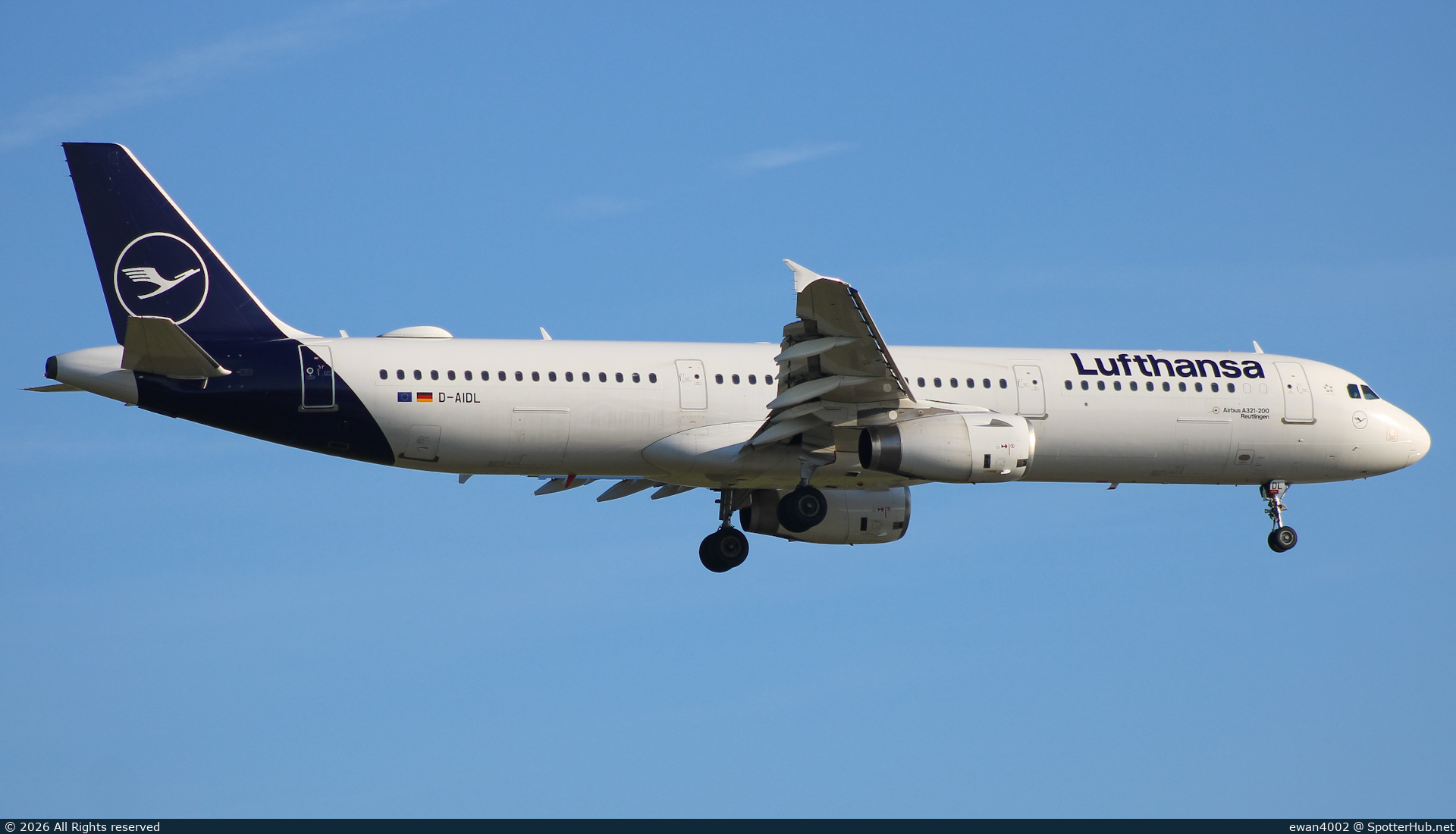 Photo of D-AIDL - Airbus A321-231 operated by Lufthansa