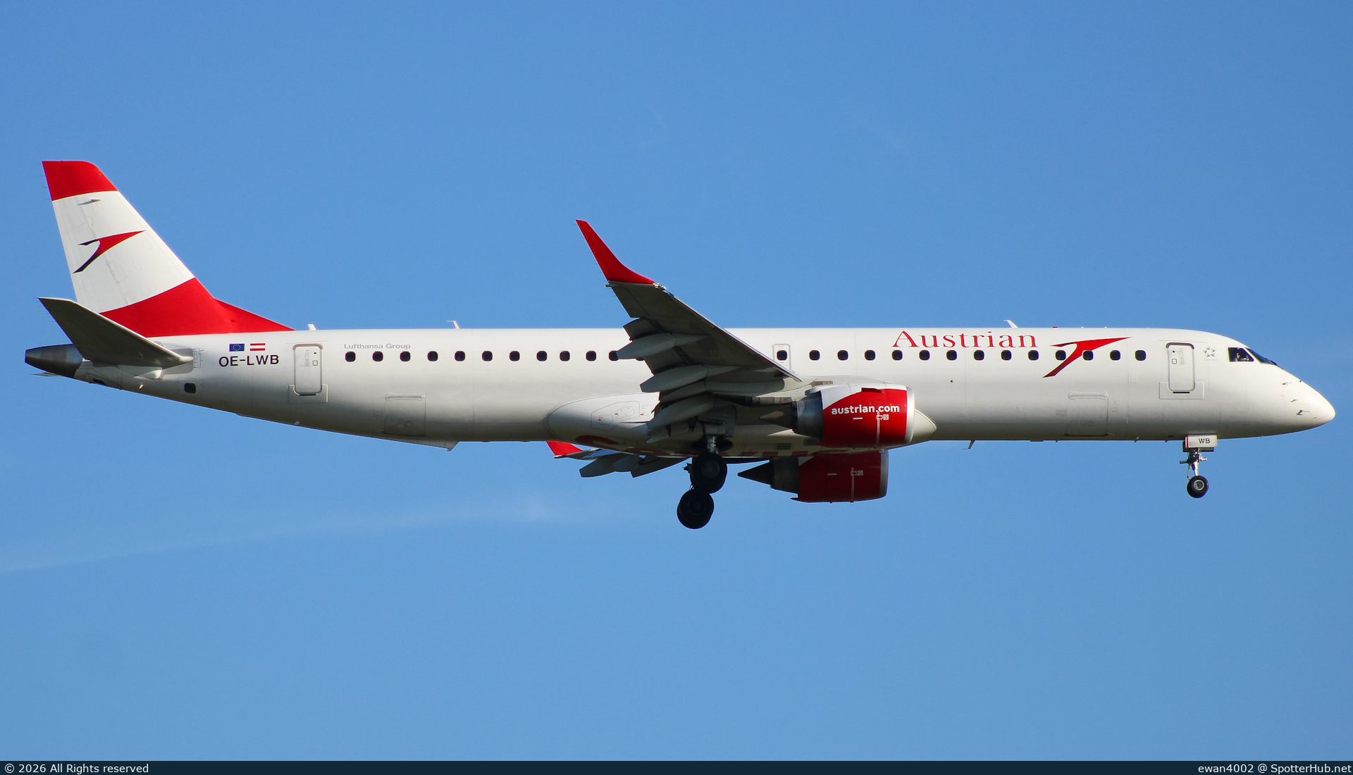 Photo of OE-LWB - Embraer ERJ-195LR operated by Austrian Airlines