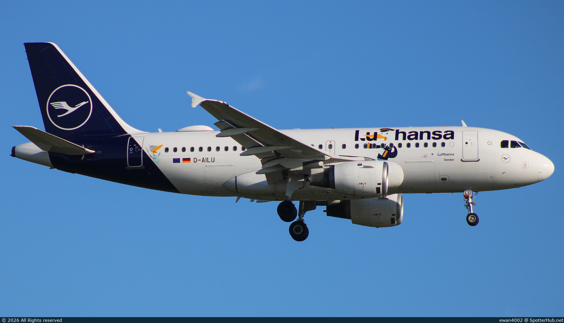 Photo of D-AILU - Airbus A319-114 operated by Lufthansa