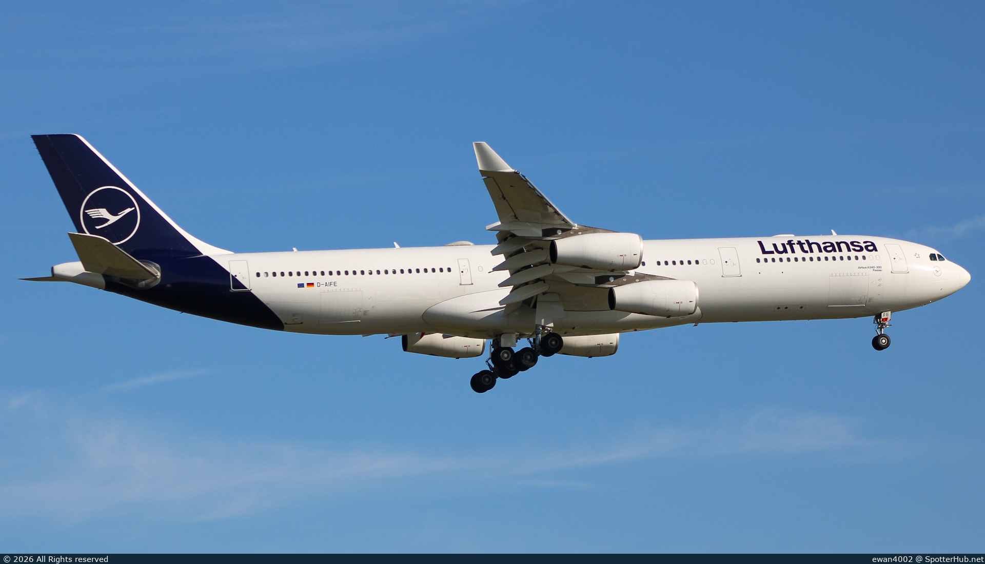 Photo of D-AIFE - Airbus A340-313 operated by Lufthansa