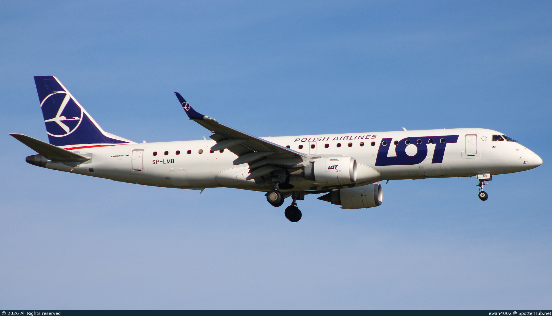 Photo of SP-LMB - Embraer ERJ-190STD operated by LOT Polish Airlines