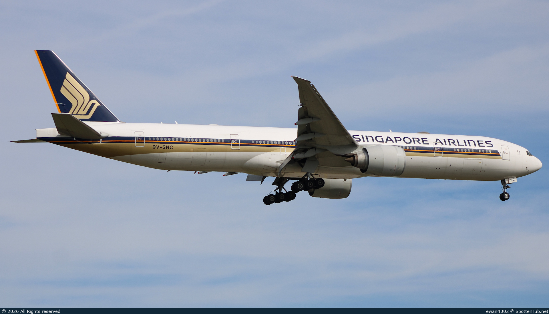 Photo of 9V-SNC - Boeing 777-312(ER) operated by Singapore Airlines