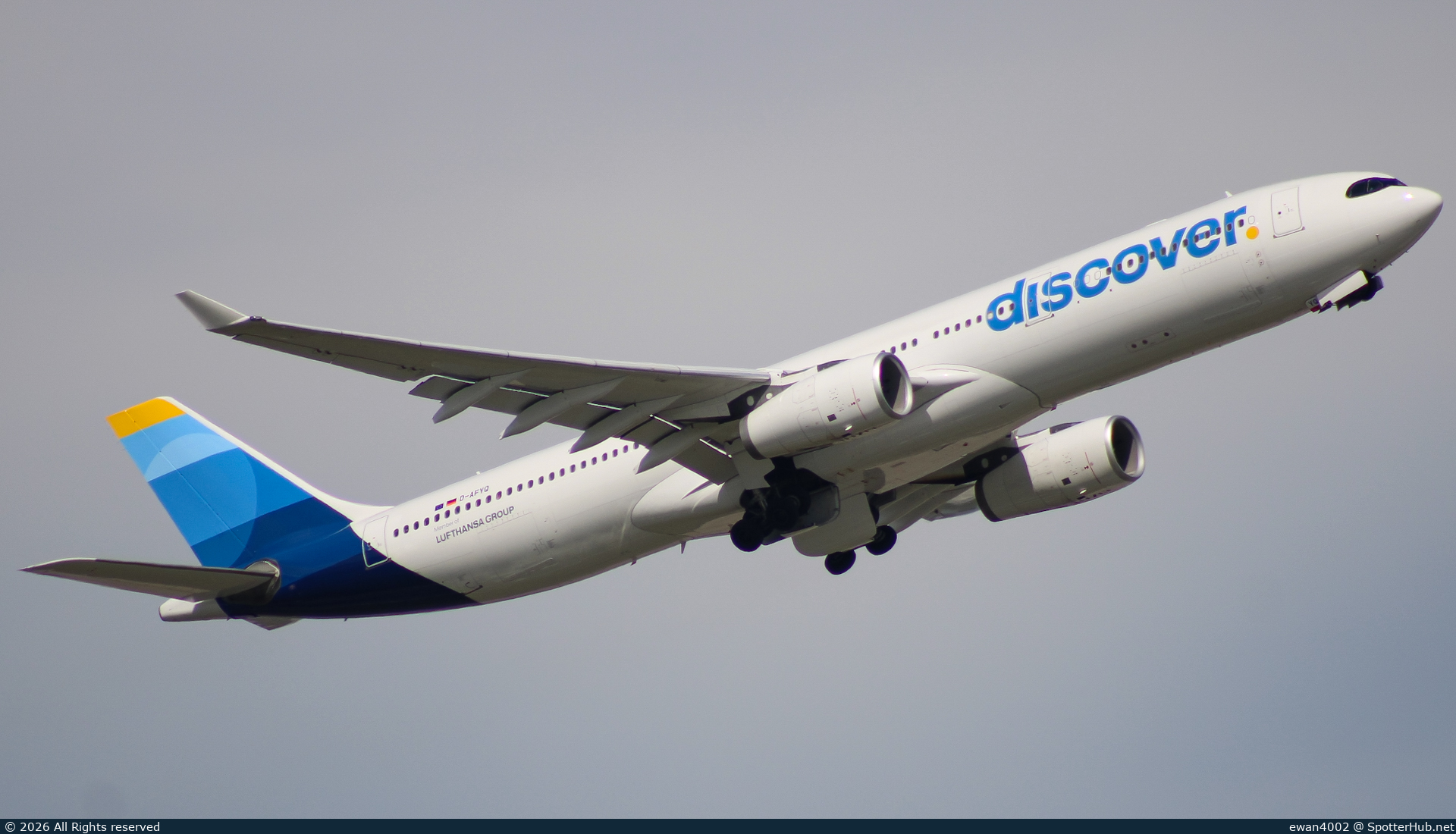Photo of D-AFYQ - Airbus A330-343 operated by Discover Airlines