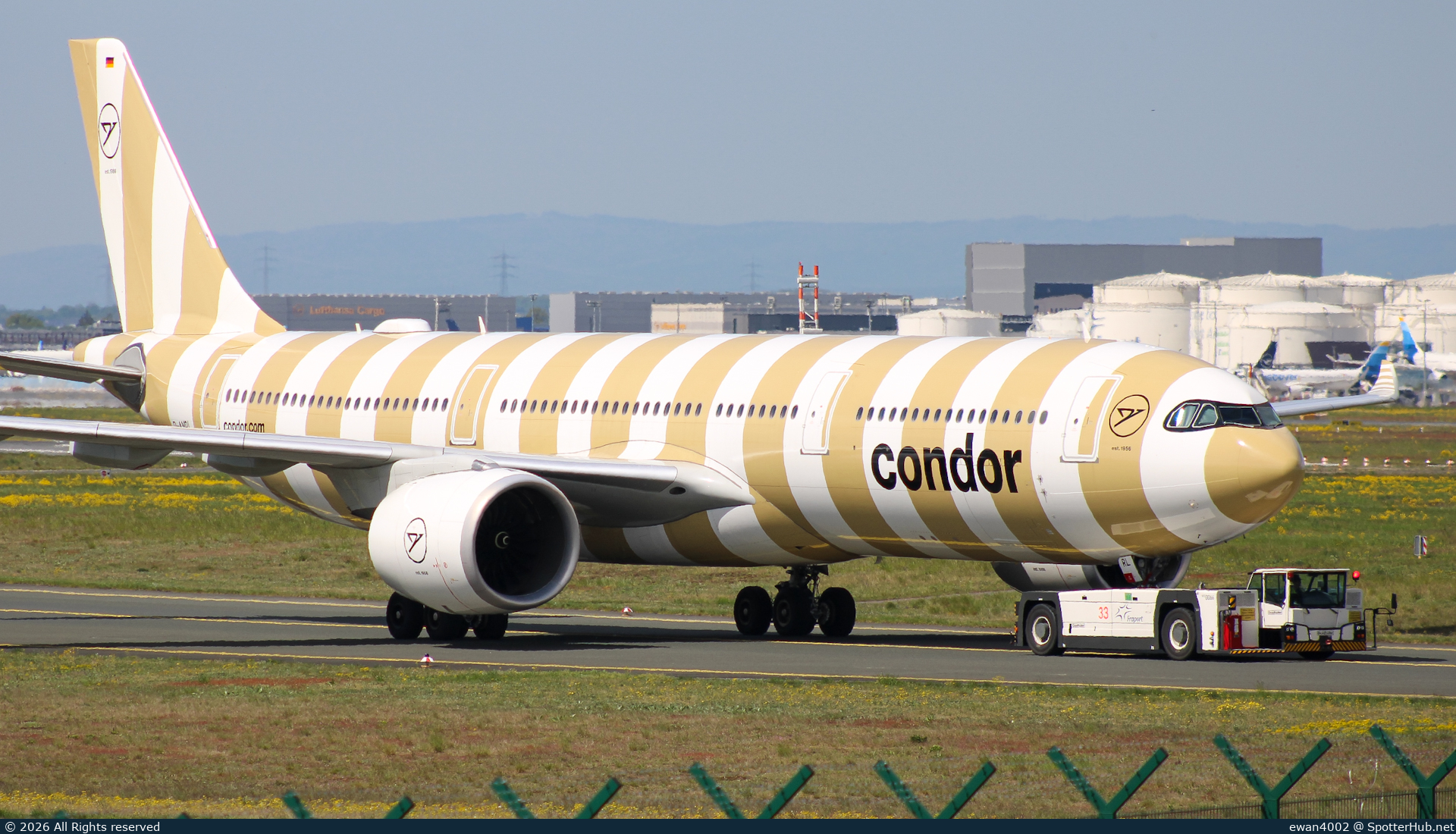 Photo of D-ANRL - Airbus A330-941 operated by Condor