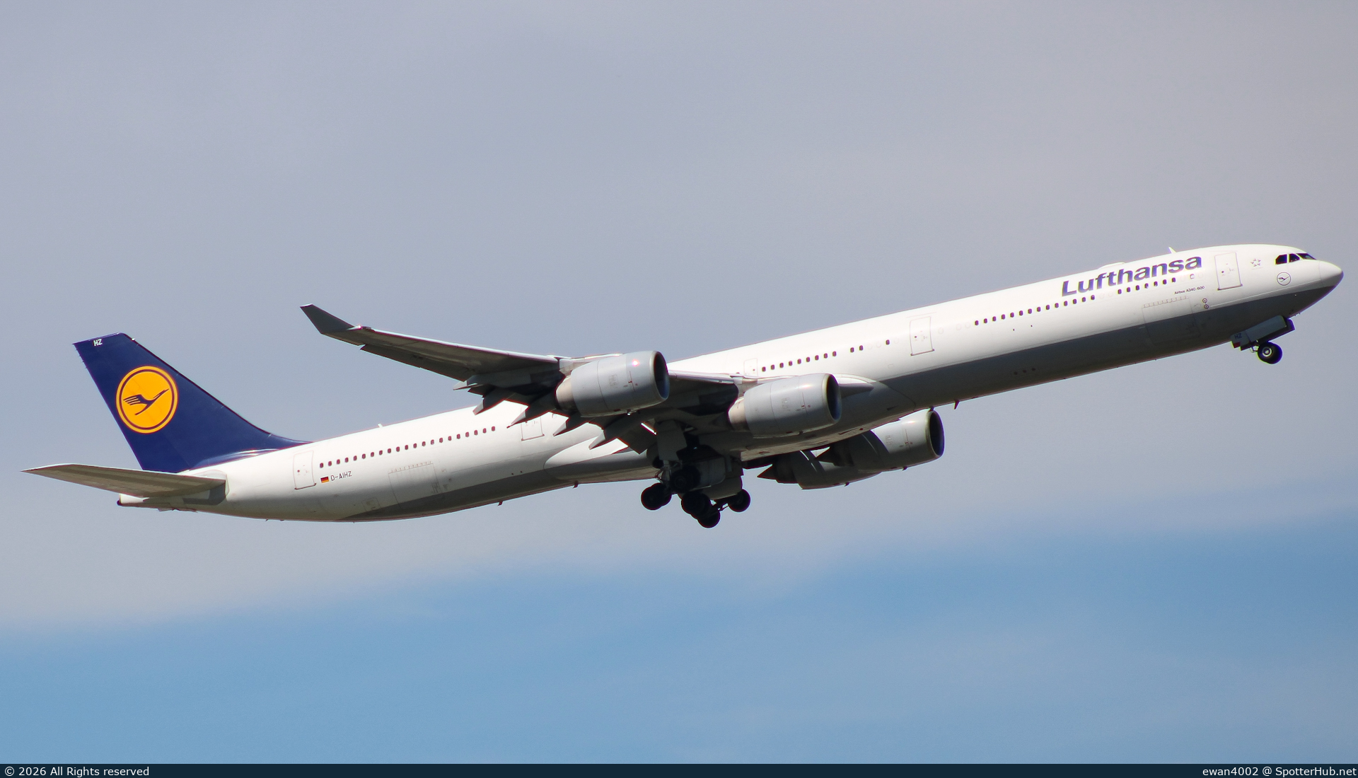Photo of D-AIHZ - Airbus A340-642 operated by Lufthansa