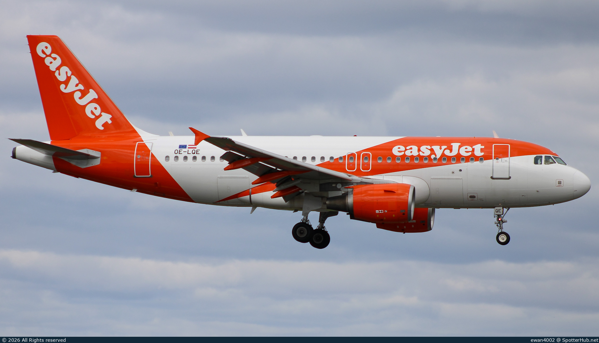 Photo of OE-LQE - Airbus A319-111 operated by easyJet Europe