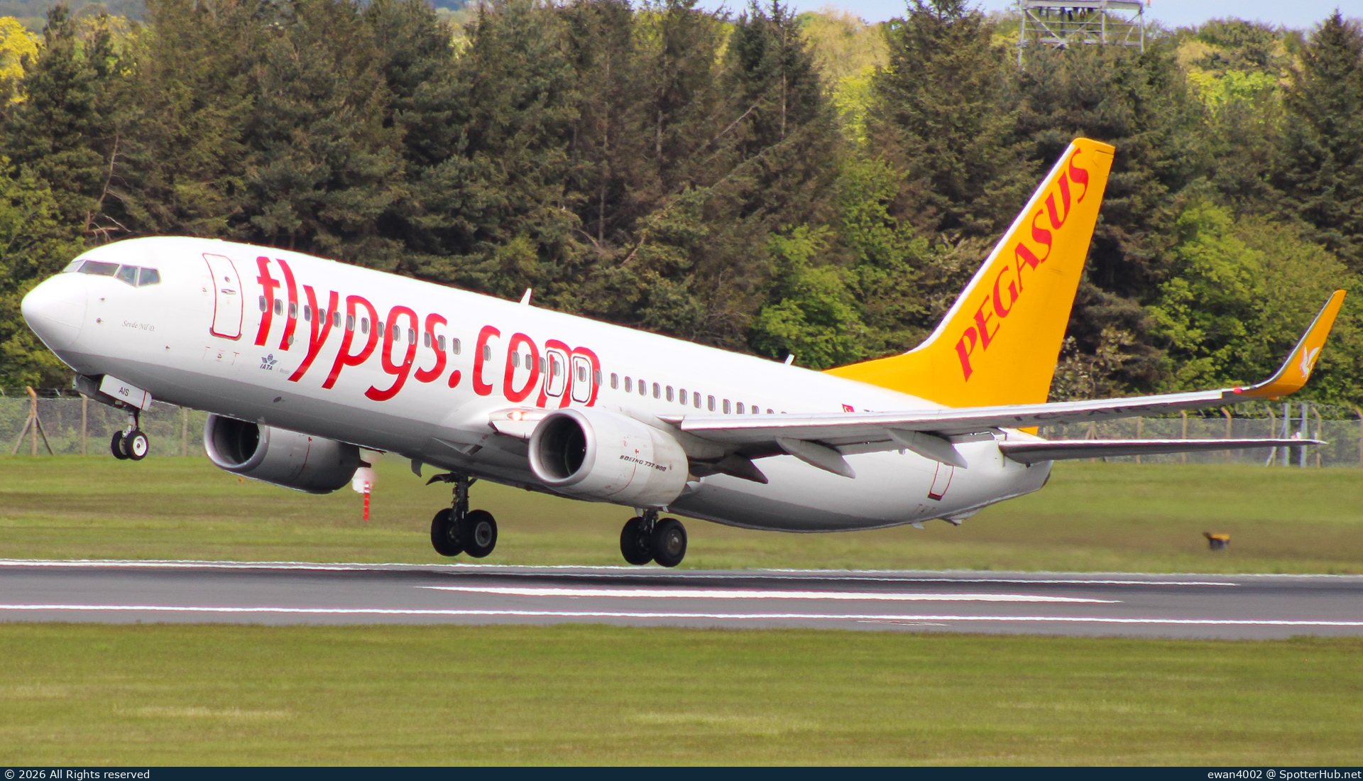 Photo of TC-AIS - Boeing 737-82R operated by Pegasus Airlines