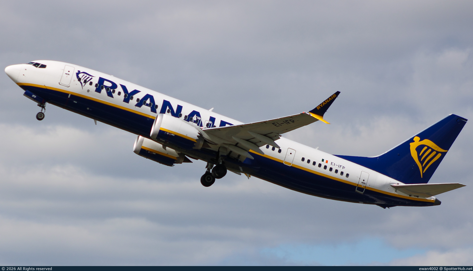 Photo of EI-IFP - Boeing 737 MAX 8-200 operated by Ryanair