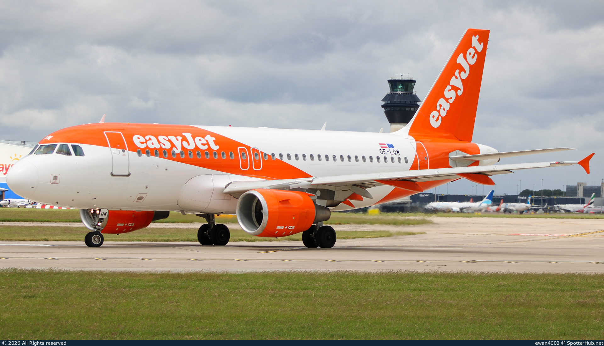 Photo of OE-LQW - Airbus A319-111 operated by easyJet Europe