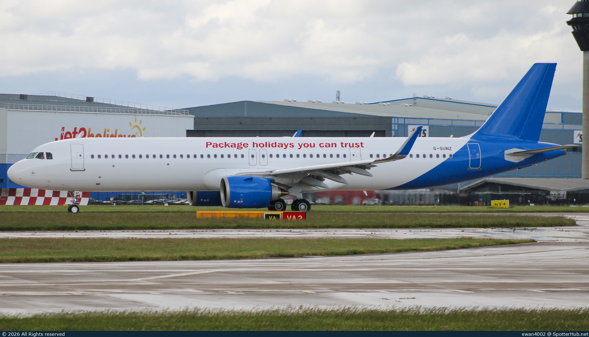 Photo of G-SUNZ - Airbus A321-251NX operated by Jet2