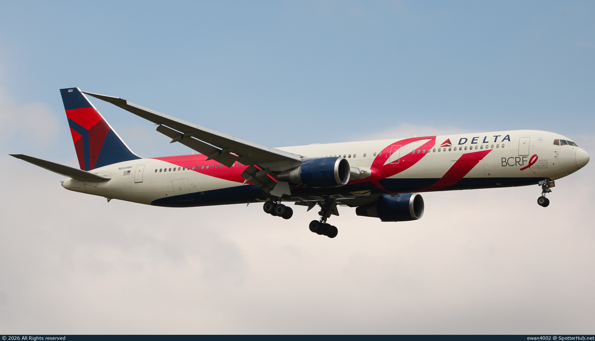 Photo of N845MH - Boeing 767-432(ER) operated by Delta Air Lines