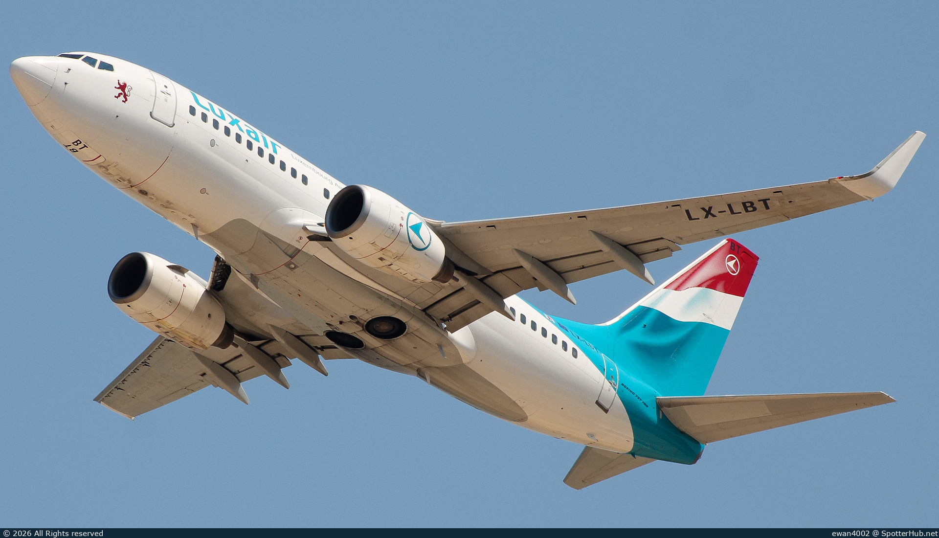 Photo of LX-LBT - Boeing 737-7K2 operated by Luxair